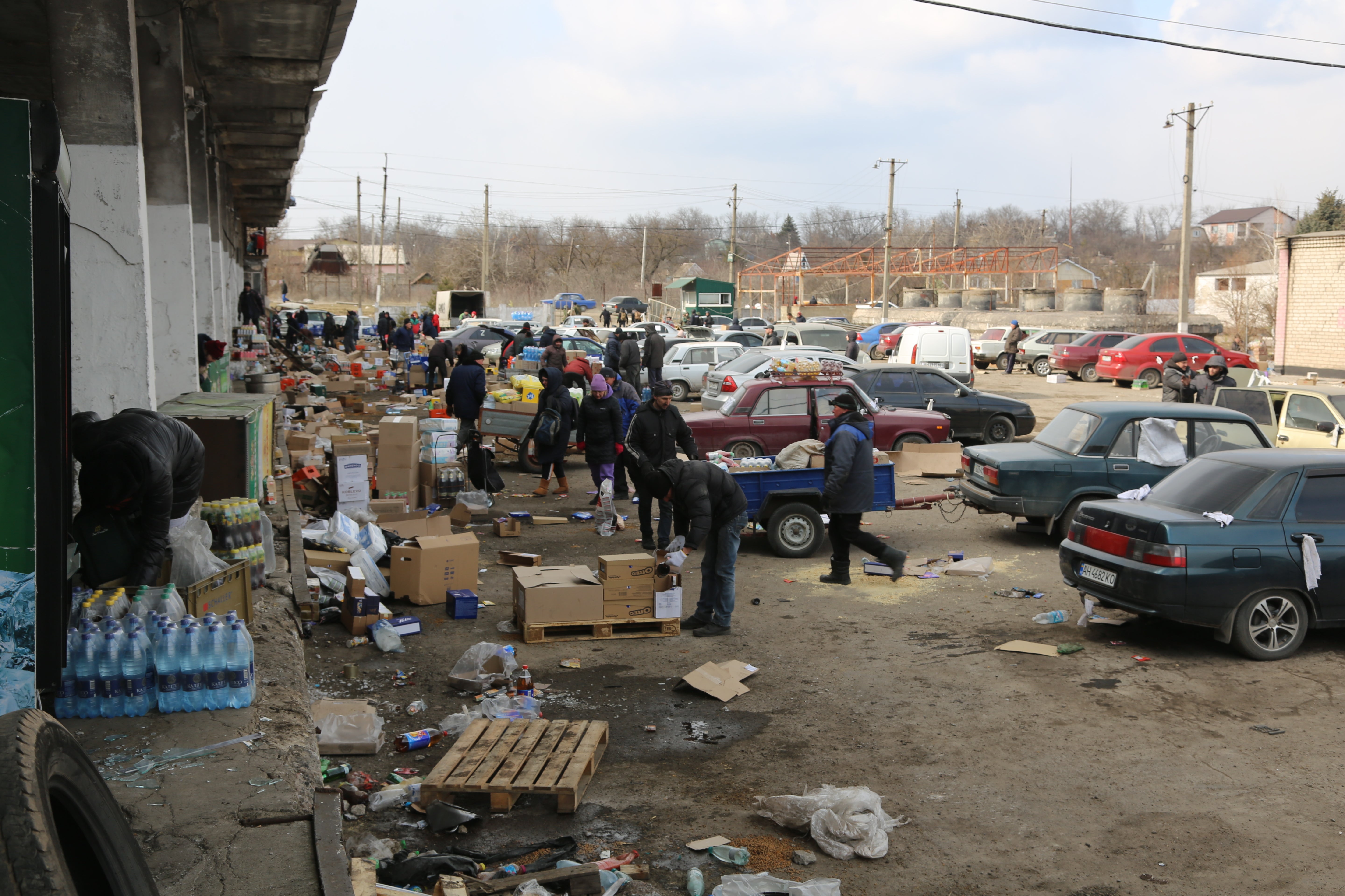 The evacuation of civilians from secure corridors continues in Mariupol