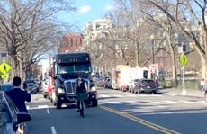 Solo cyclist thwarts the trucker ‘freedom convoy’ on the roads of Washington DC