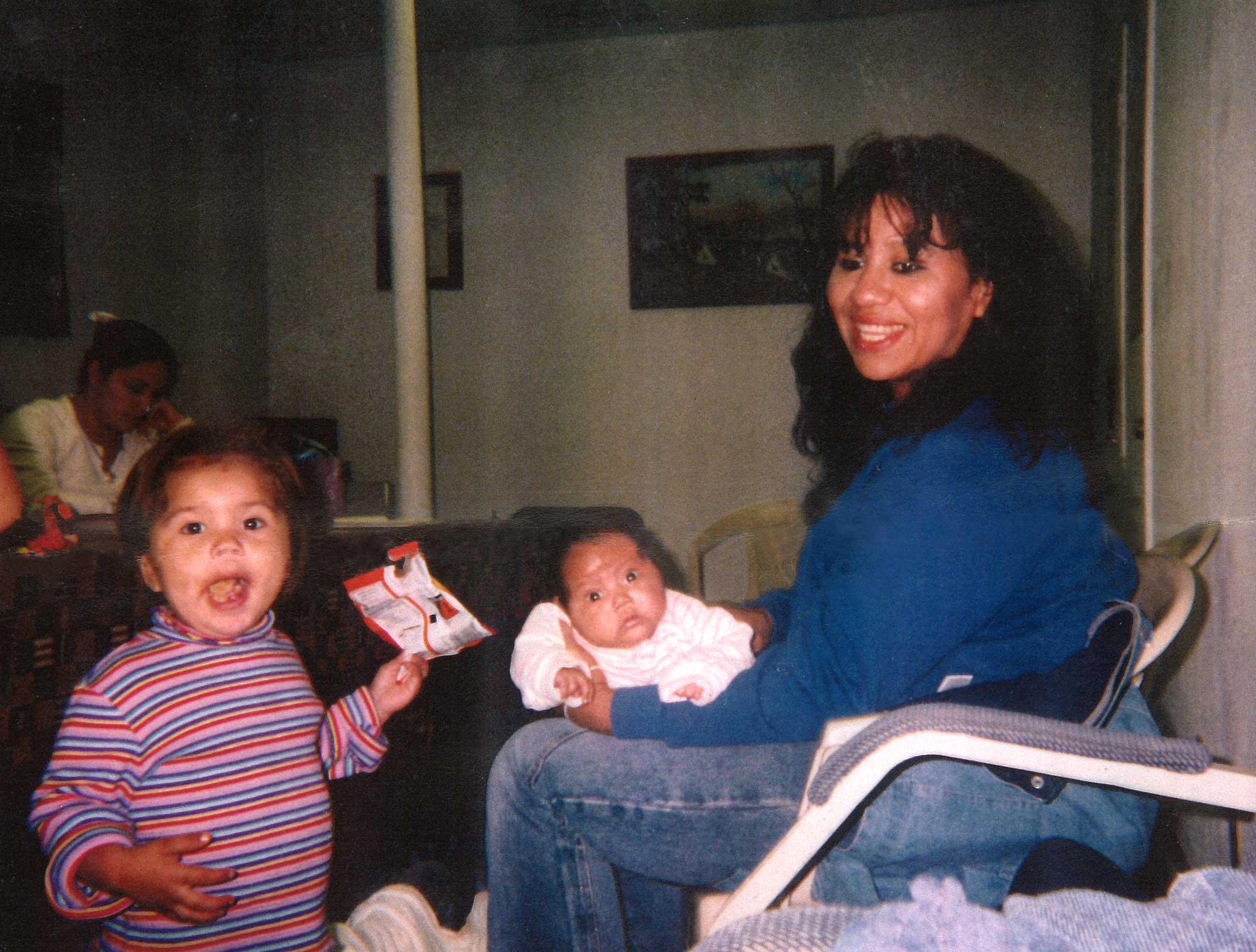 Melissa Lucio with her daughters Mariah and Adriana