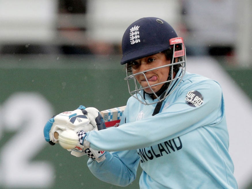 Sophia Dunkley in action during England’s match against New Zealand