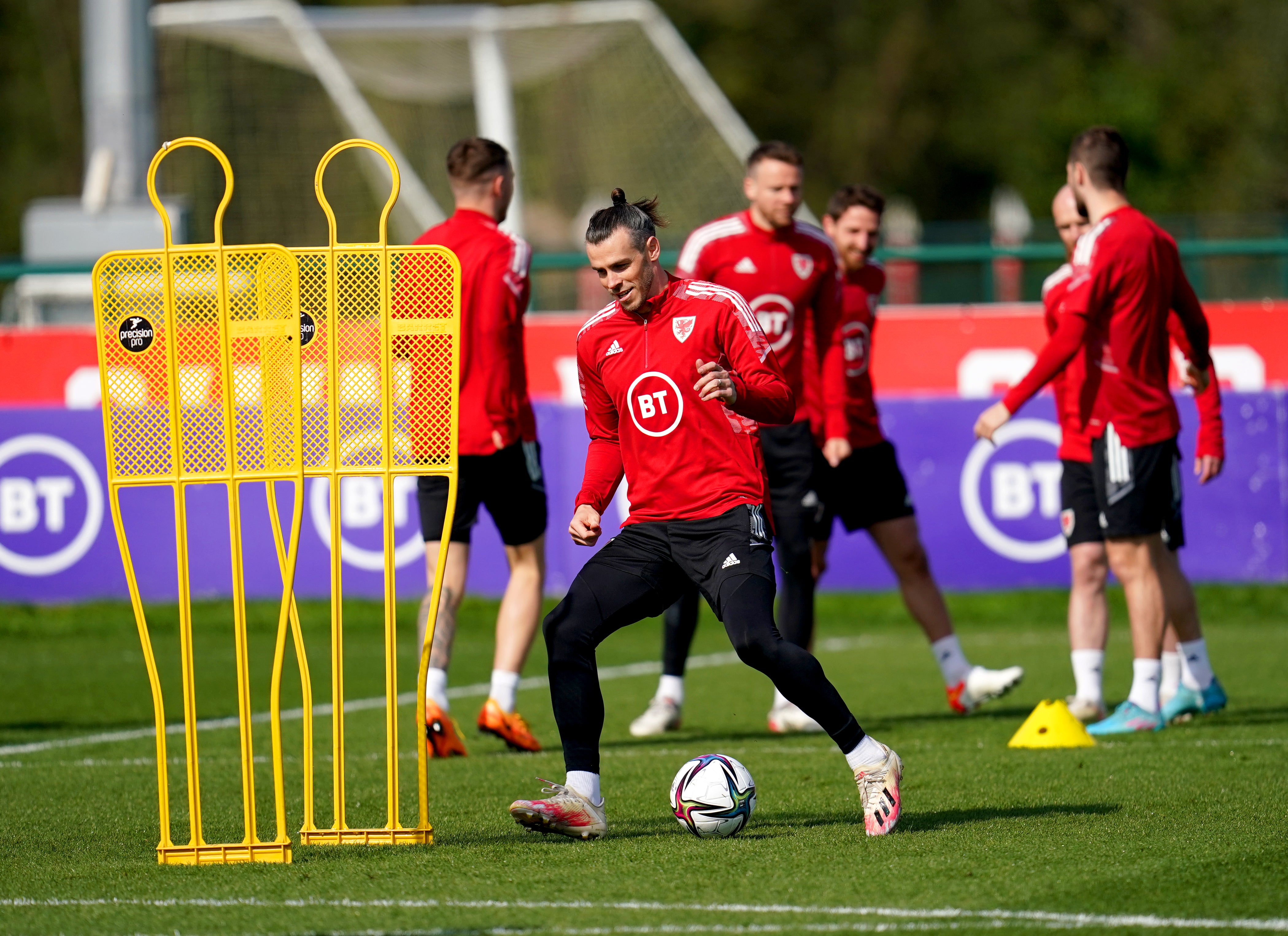 Gareth Bale joined up with the rest of the Wales squad after missing Sunday’s El Clasico between Real Madrid and Barcelona