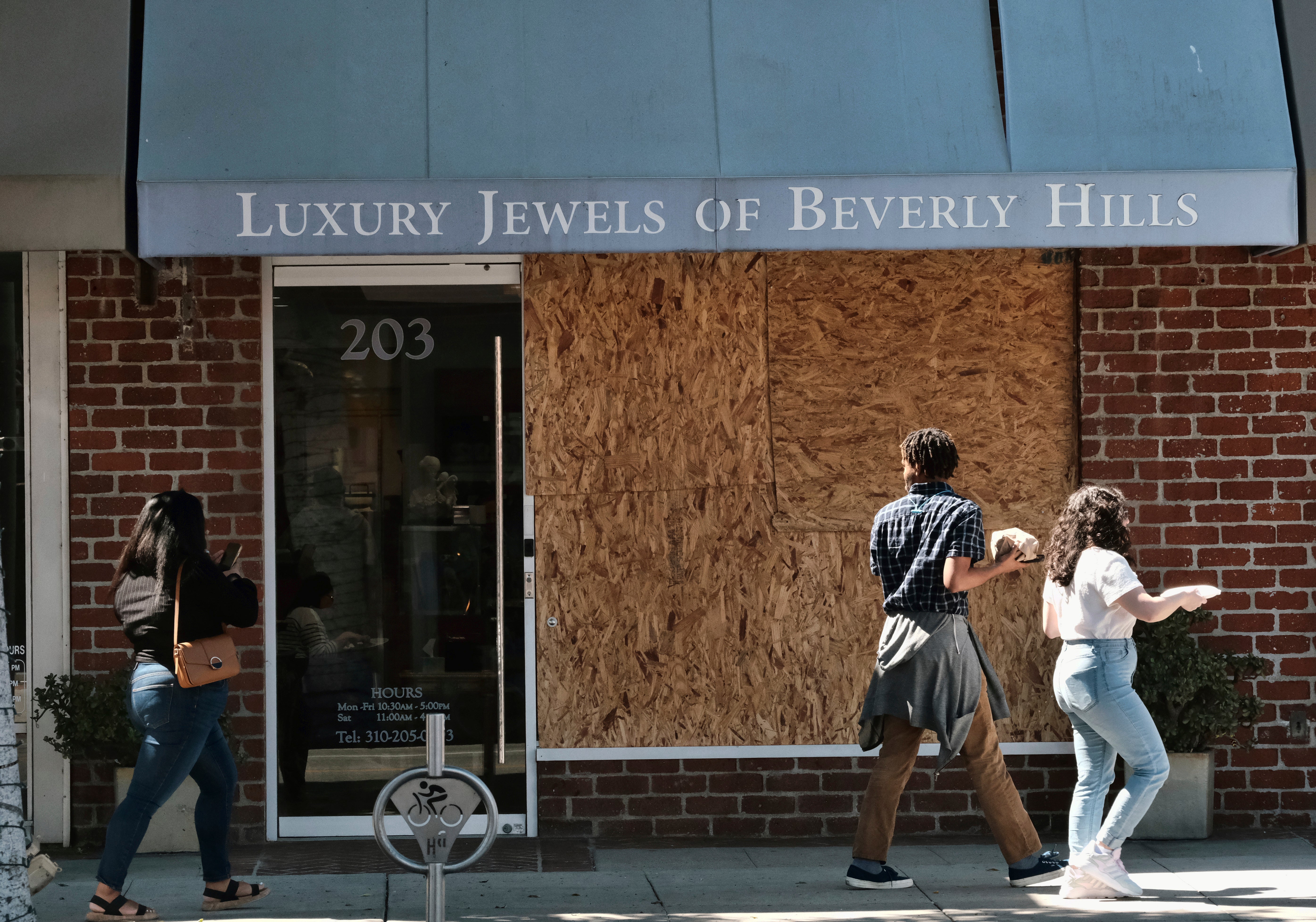 Los Angeles Jewelry Warning