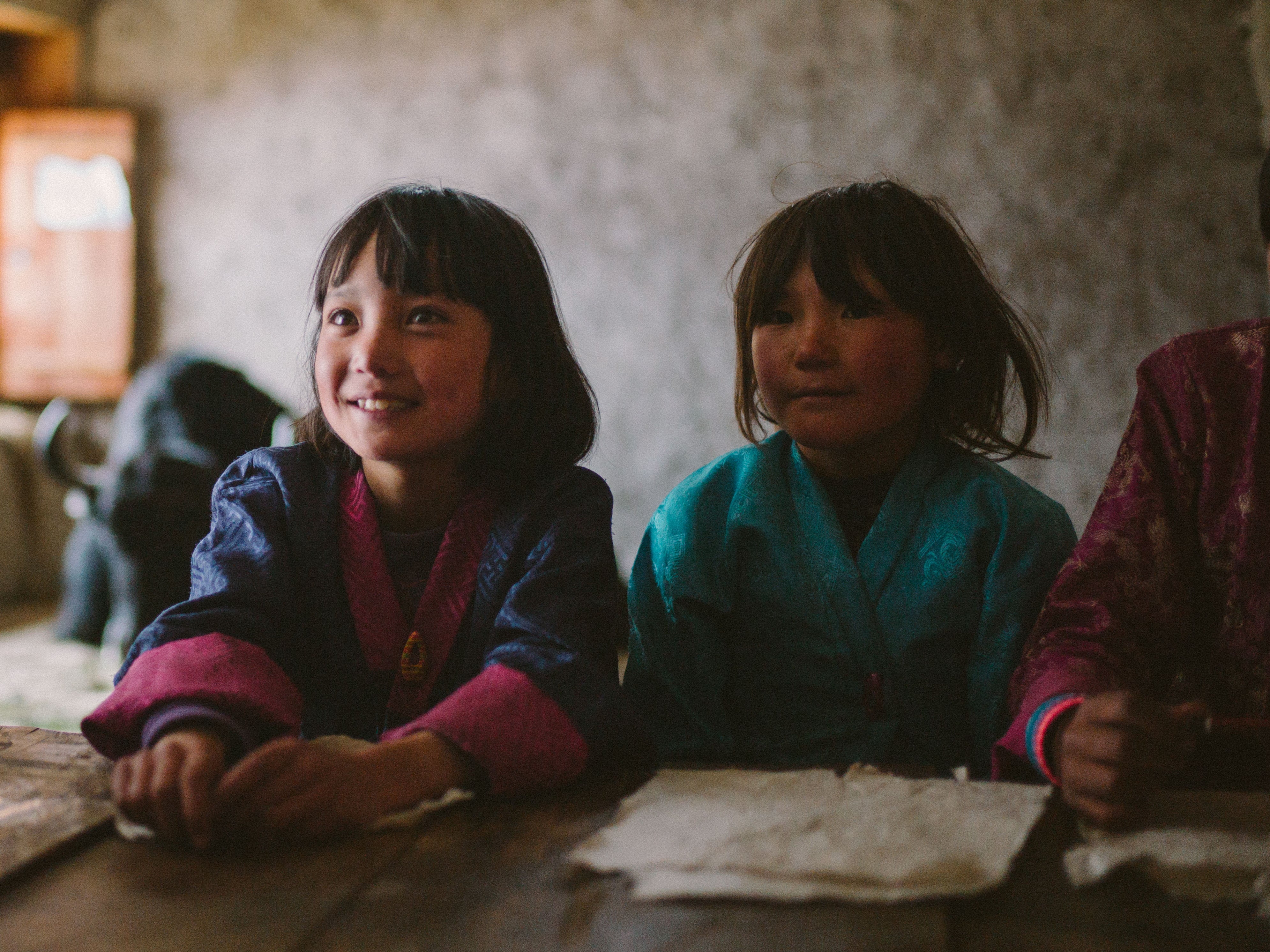 Children being taught by Ugyen in ‘Lunana: A Yak in the Classroom’