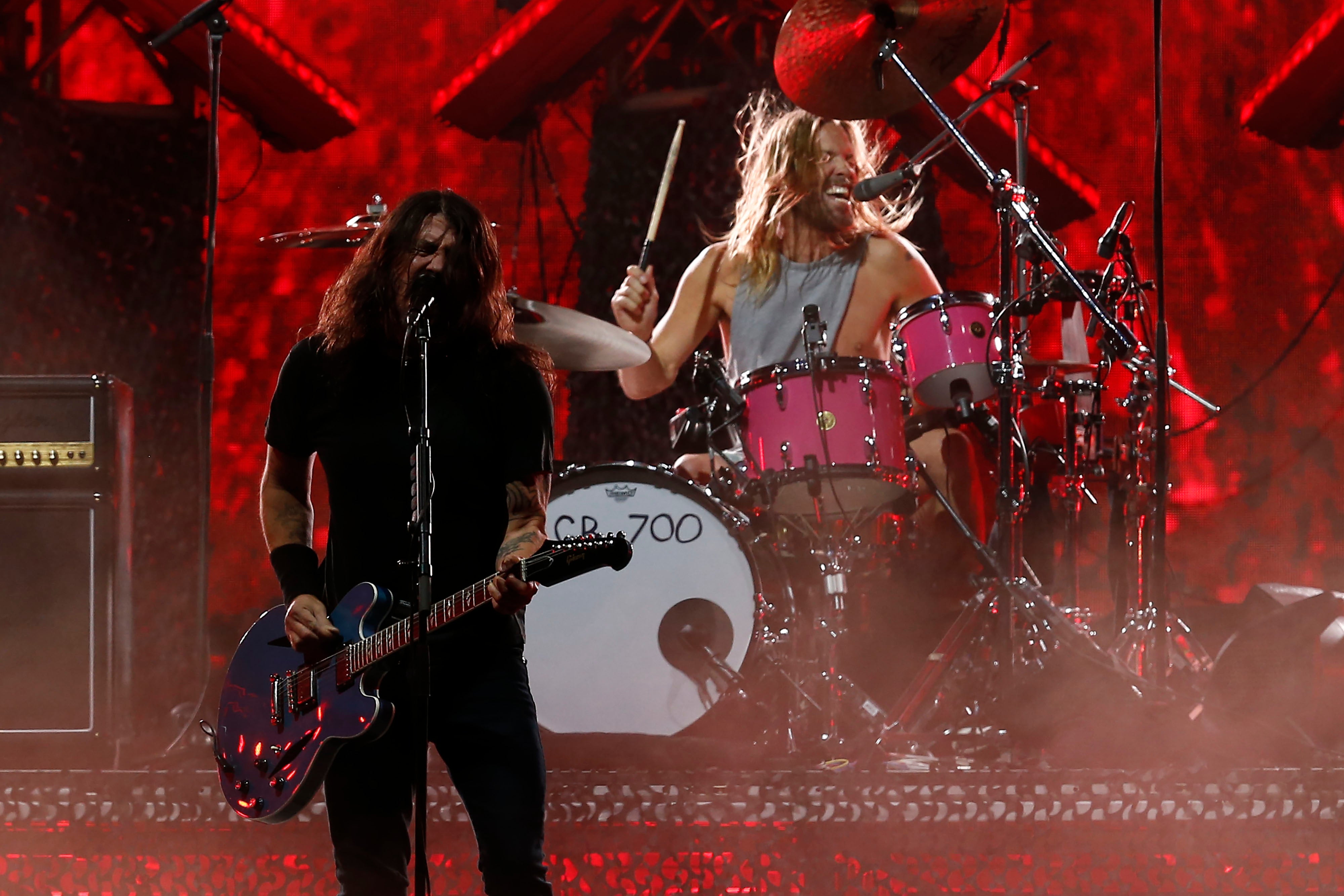 Grohl and Hawkins on stage together last week