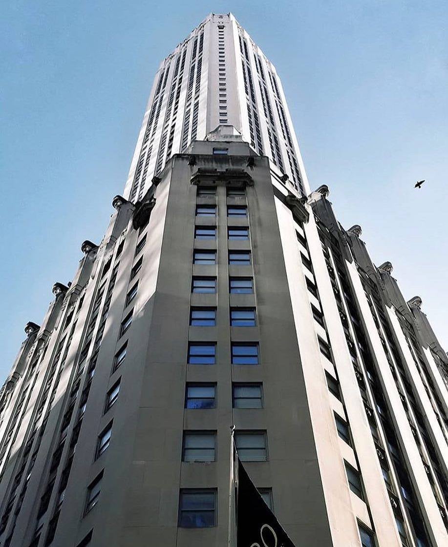 20 Exchange Place, a 59-story residential apartment complex that overlooks the Financial District in Manhattan, has been described by some residents as “high-rise hell” because of the malfunctioning elevators.