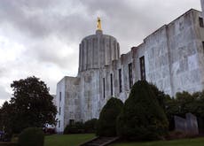 Oregon ends residency rule for medically assisted suicide