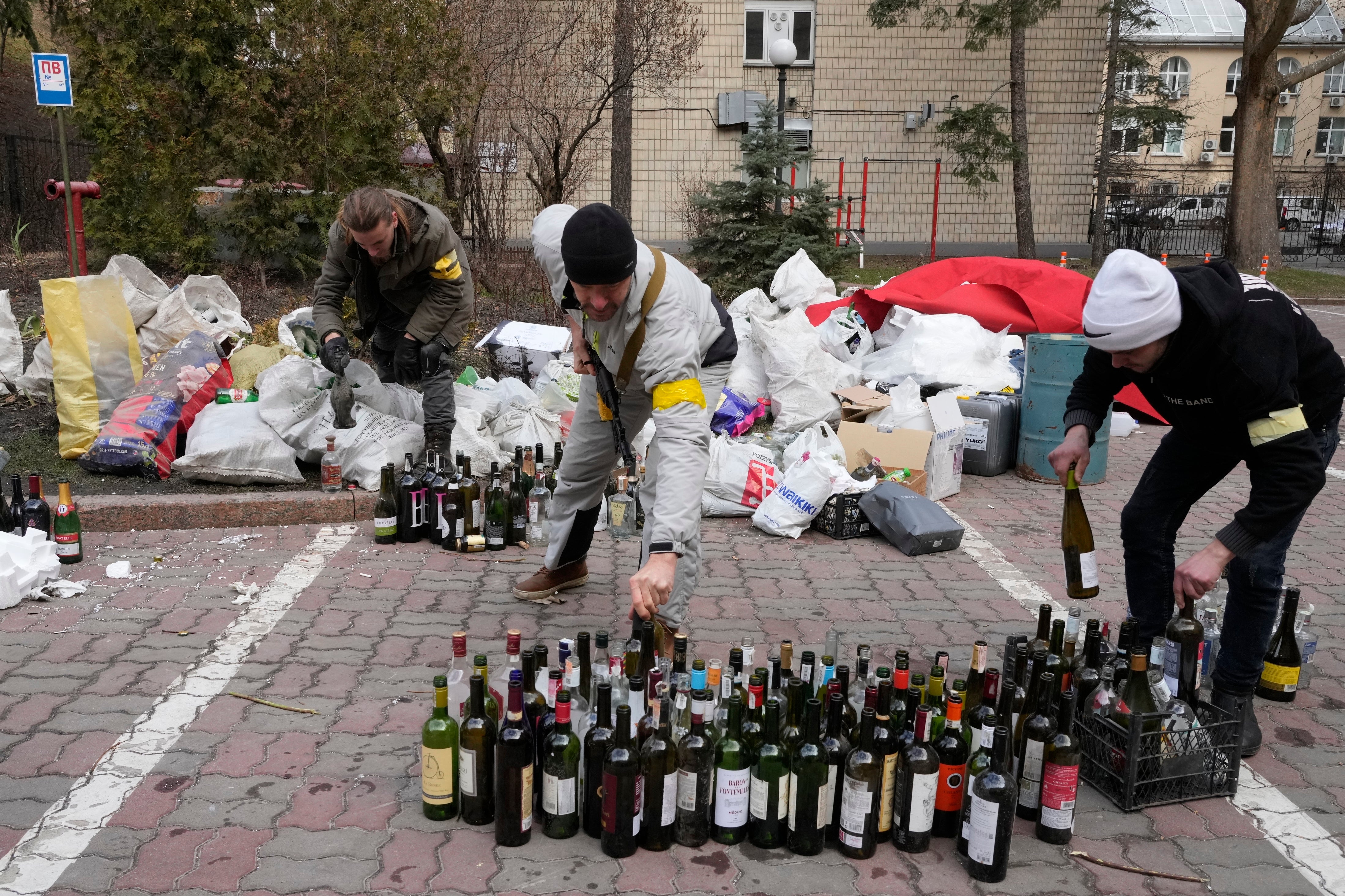 Mideast Ukraine Double Standards