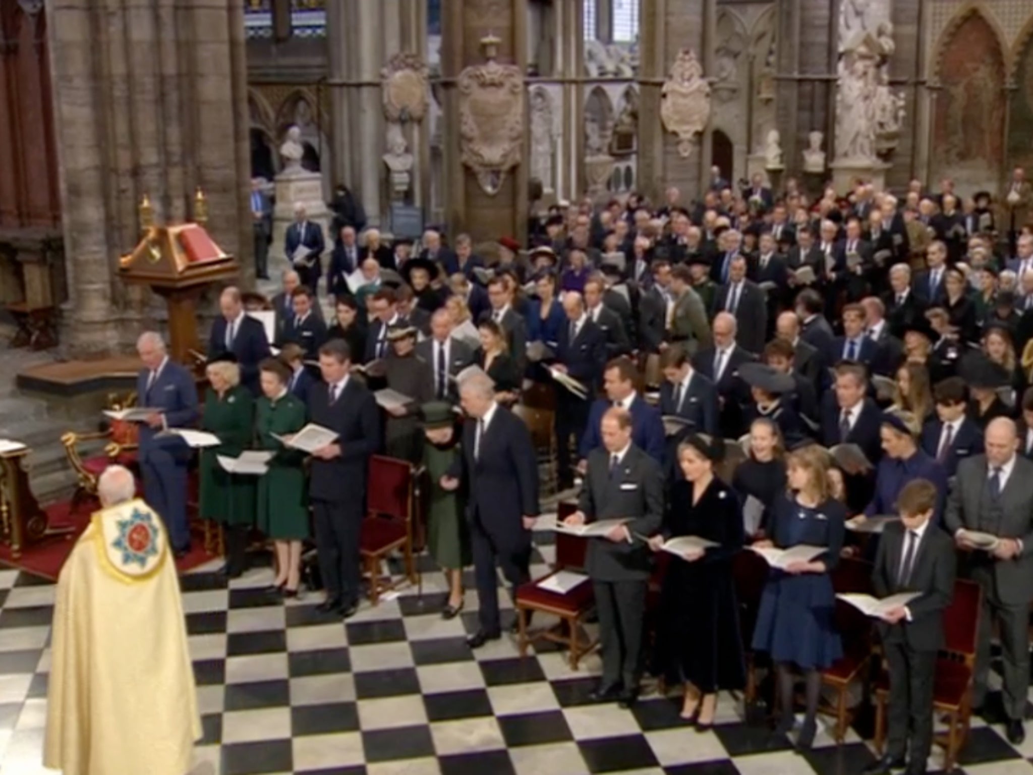 The Queen arrives at Prince Philip’s memorial with Prince Andrew