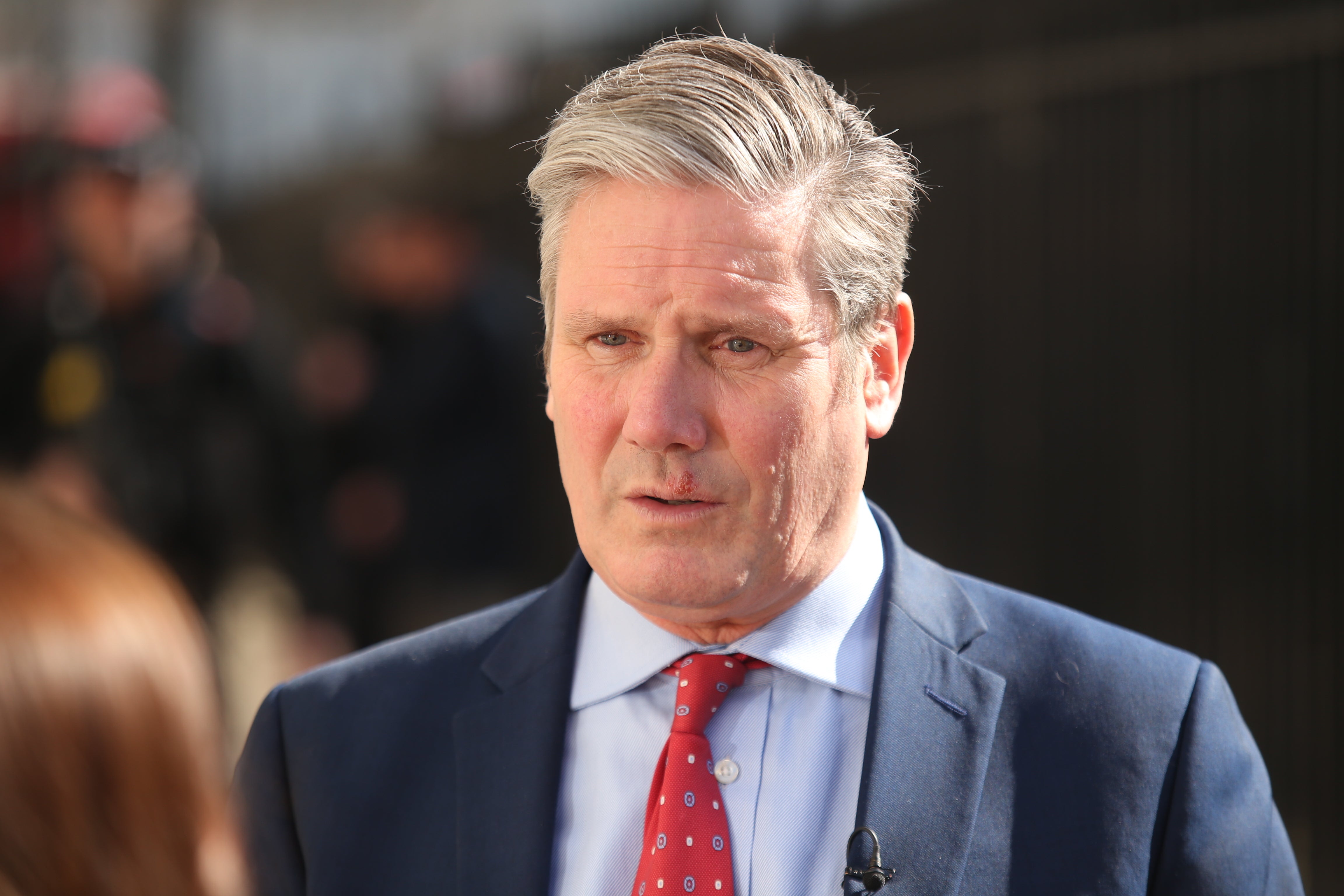 Sir Keir Starmer says: ‘It’s a simple question, I think he should just answer it’