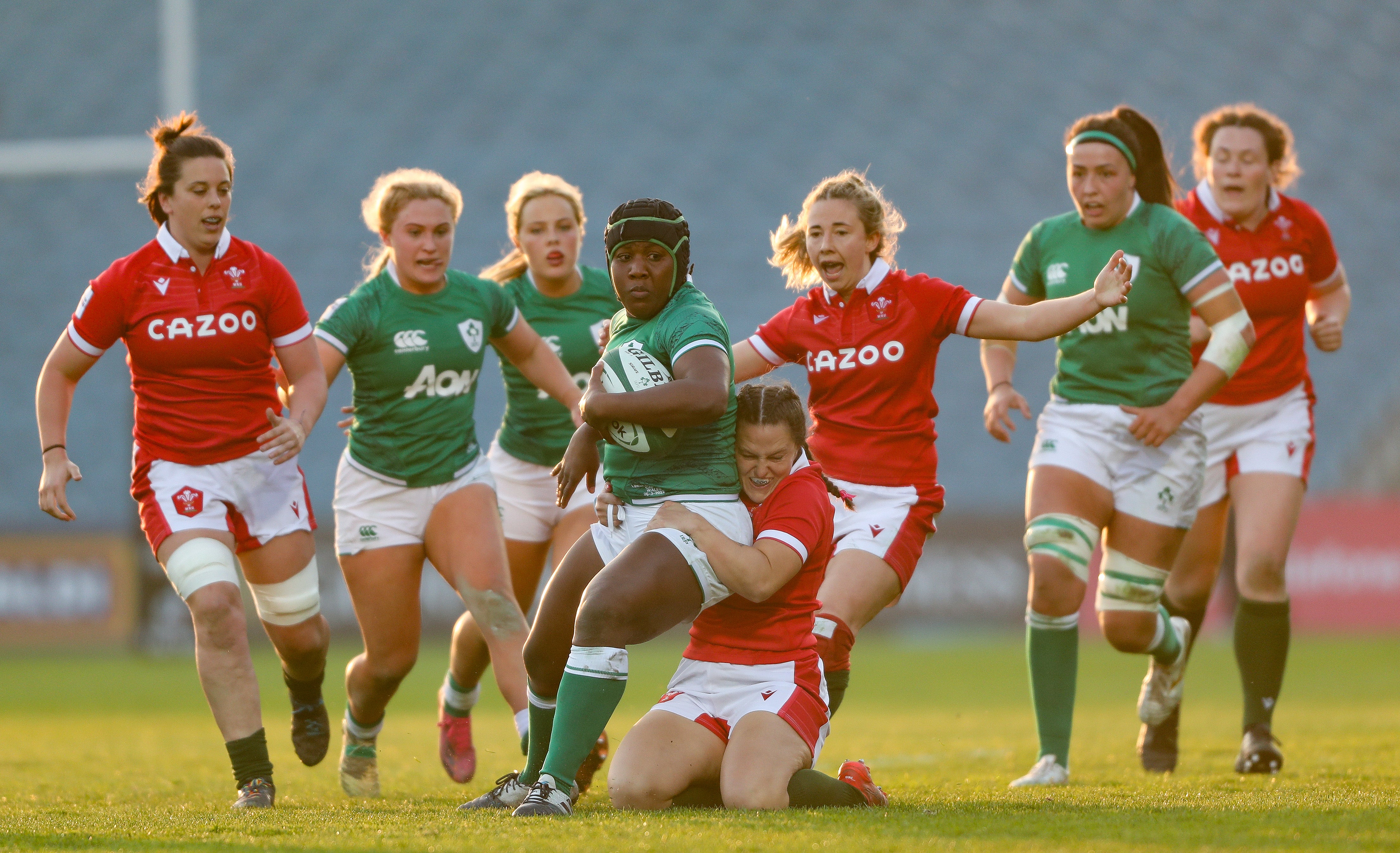 Ireland and Wales lock horns in Cardiff