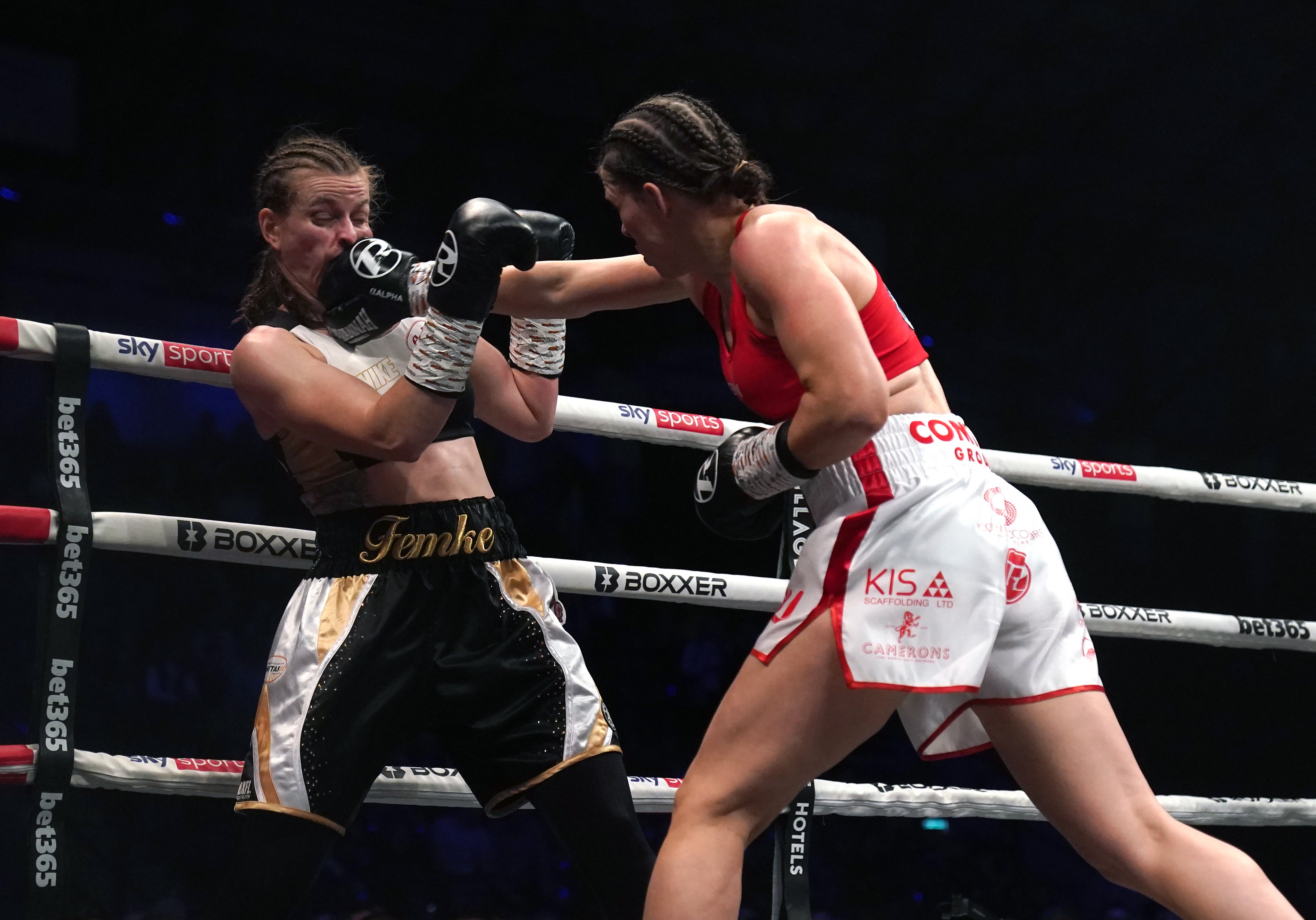 Savannah Marshall scored a third-round stoppage of Femke Hermans (Owen Humphreys/PA)