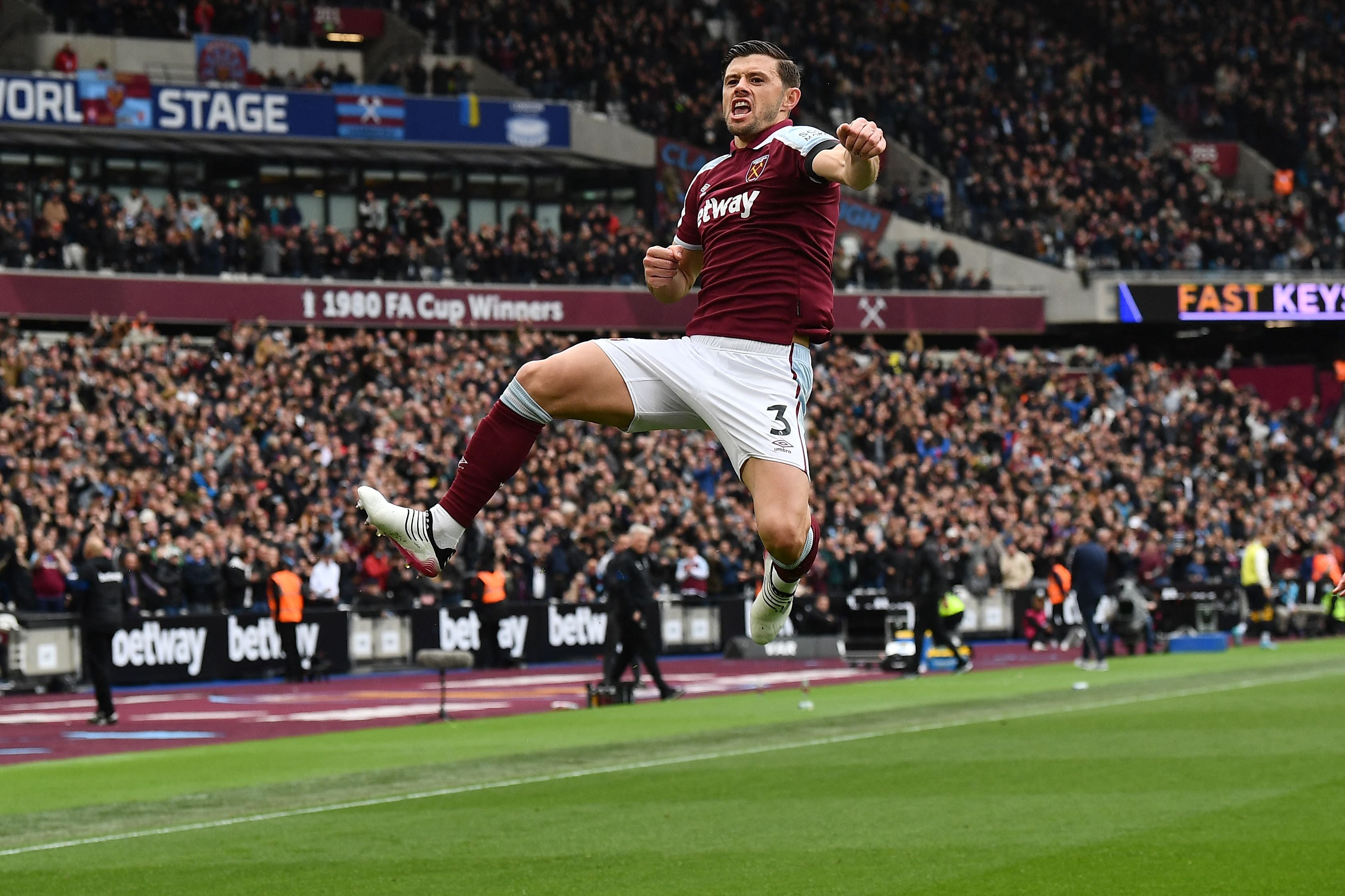 Aaron Cresswell scored West Ham’s opener against Everton