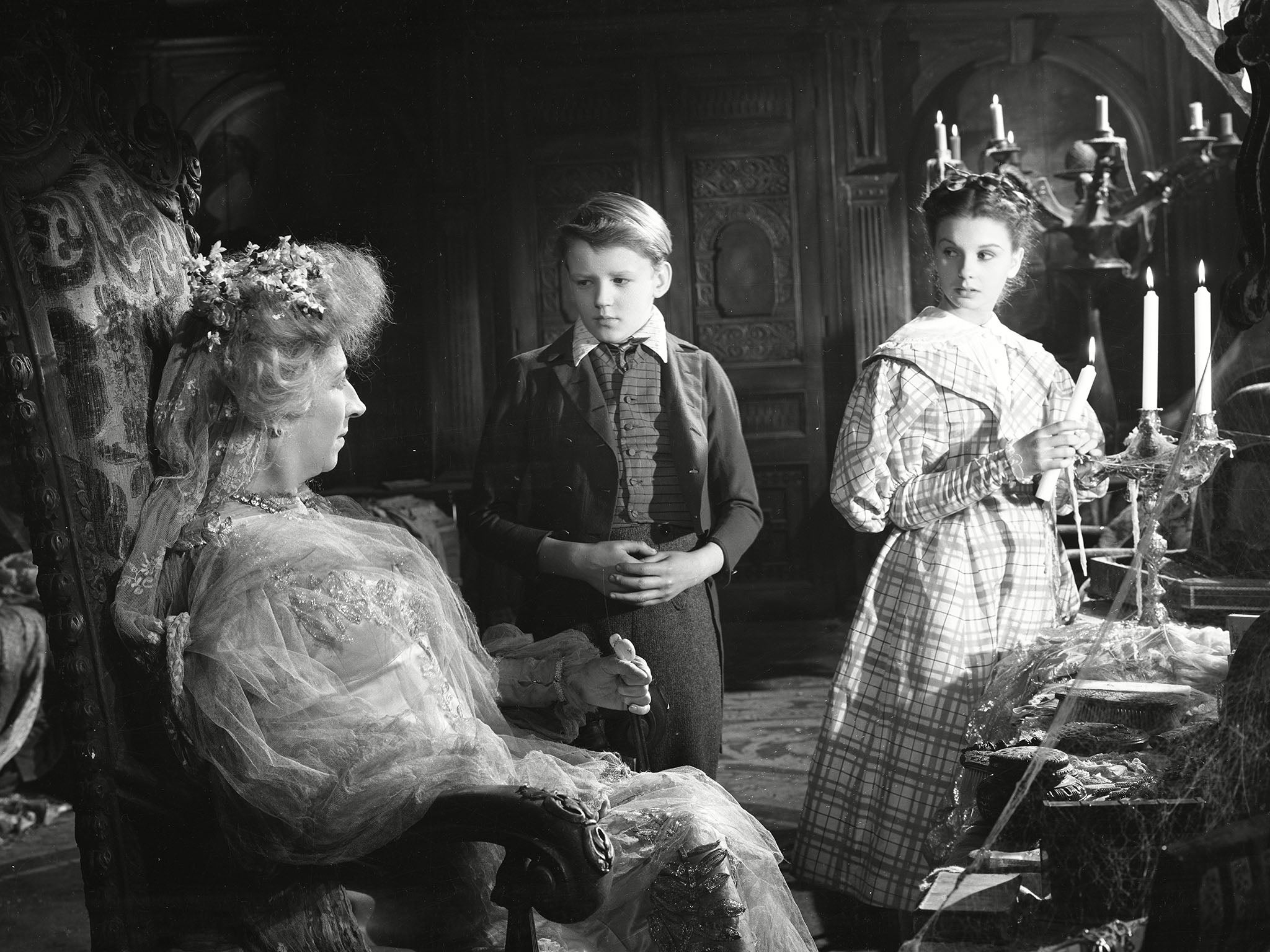 Martita Hunt, Anthony Wager and Jean Simmons in David Lean’s ‘Great Expectations'