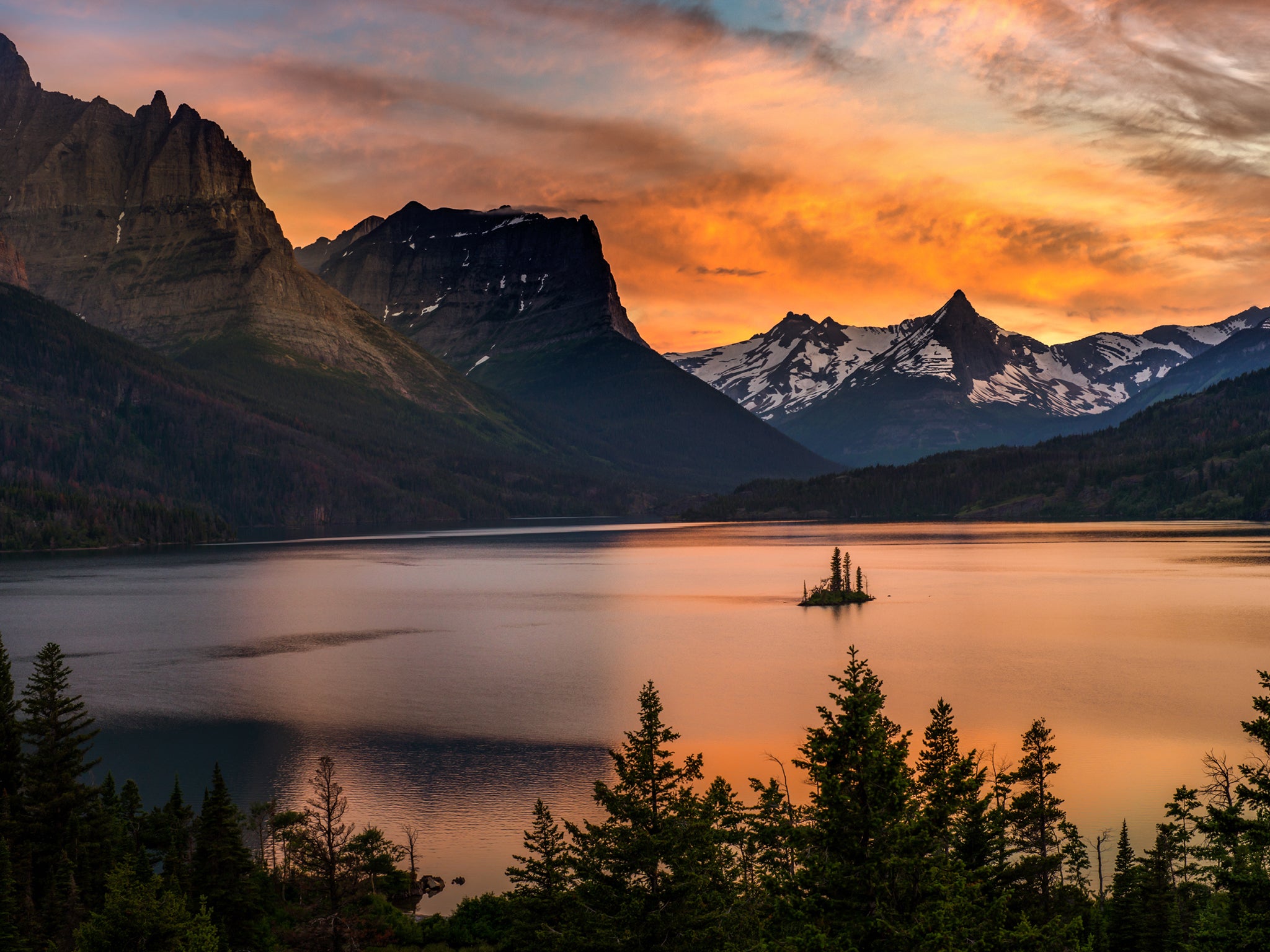 Golden hour: the sunset over St Mary Lake in Glacier National Park