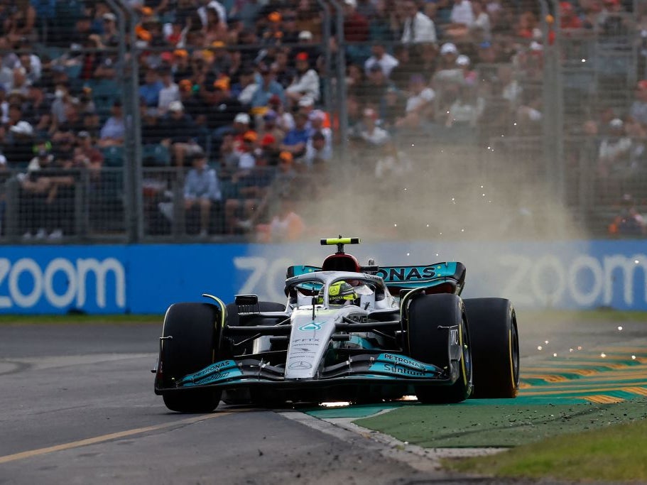 Hamilton has struggled for pace yet again in Melbourne this weekend