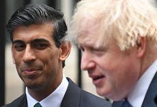 Keir Starmer calls on Boris Johnson and Rishi Sunak to resign over No 10 partygate fines