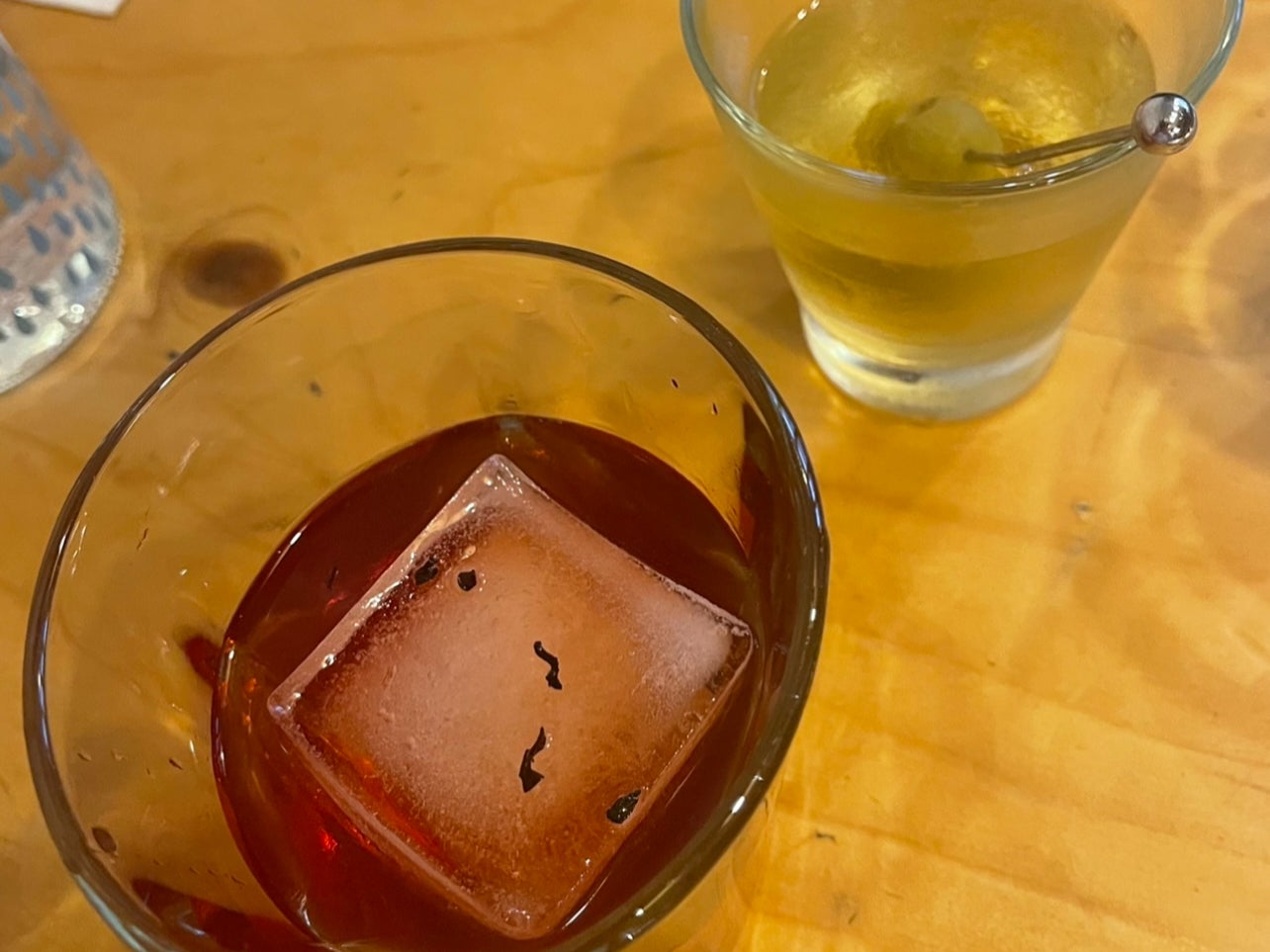 Cardamon infusion: the Kurdish negroni (left) and the Kurdish martini