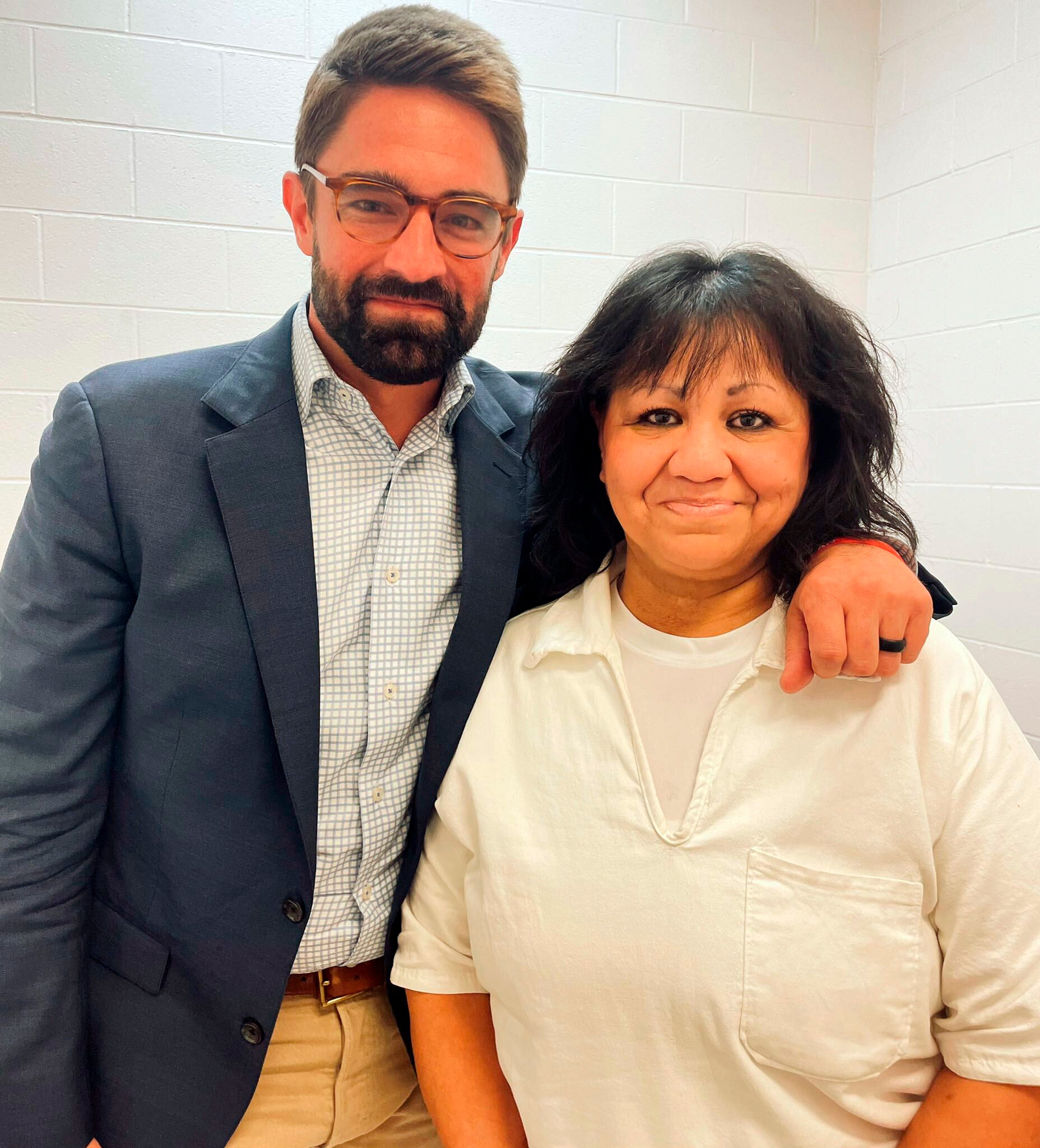 Rep Jeff Leach and Melissa Lucio prior to her scheduled execution date