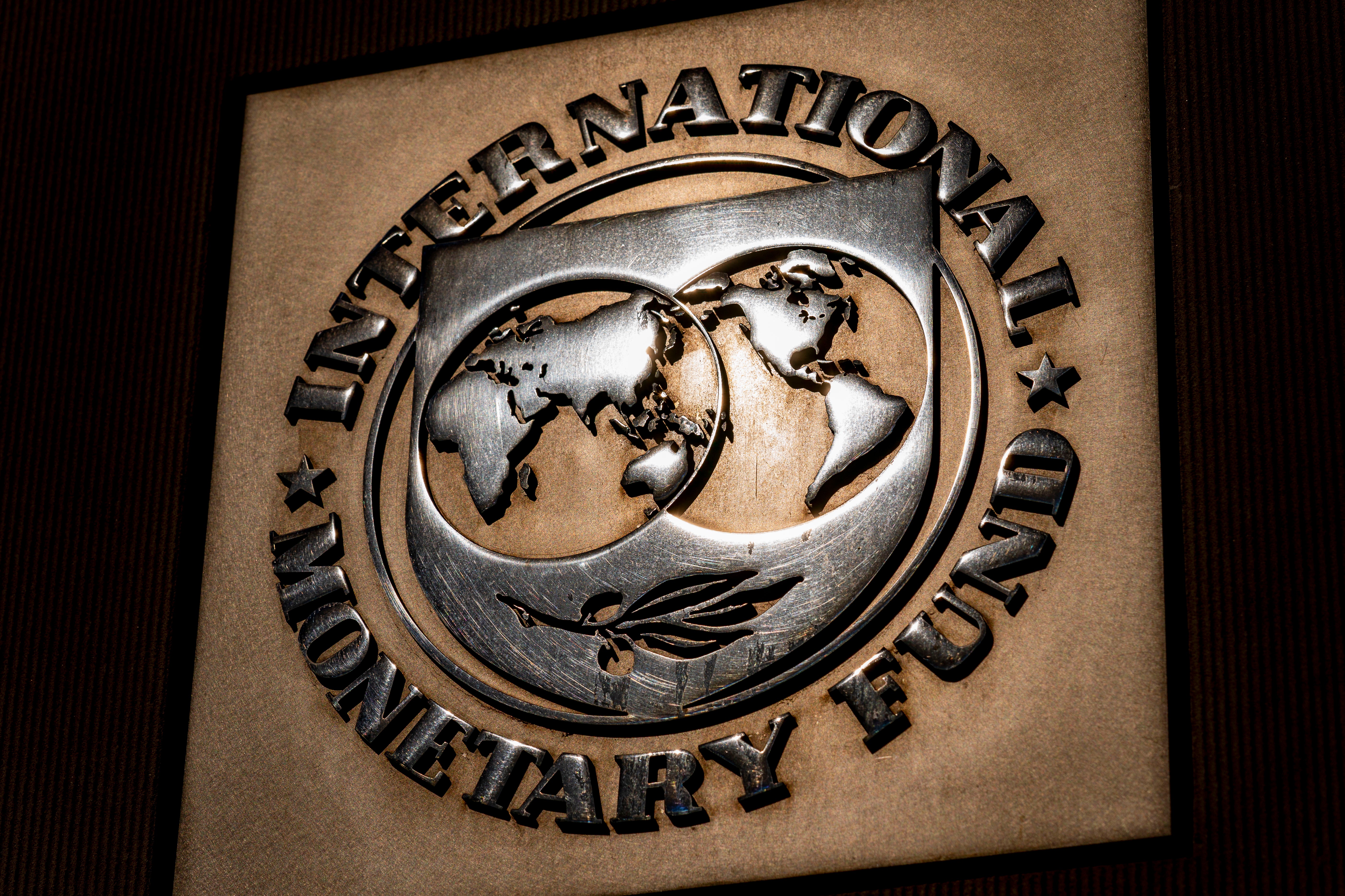 IMF Global Economy