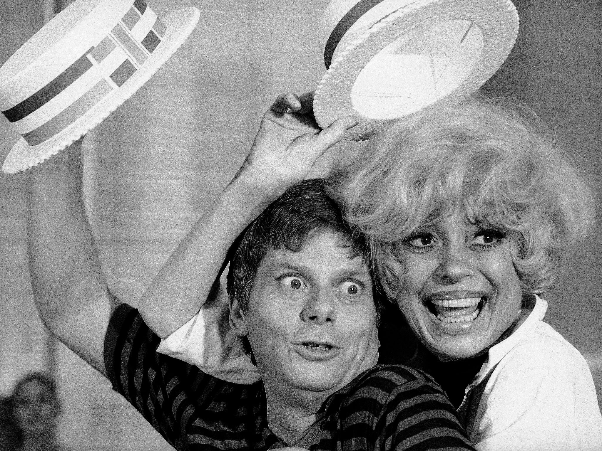 Alongside Carol Channing during a rehearsal for ‘Sugar Babies’, 1977