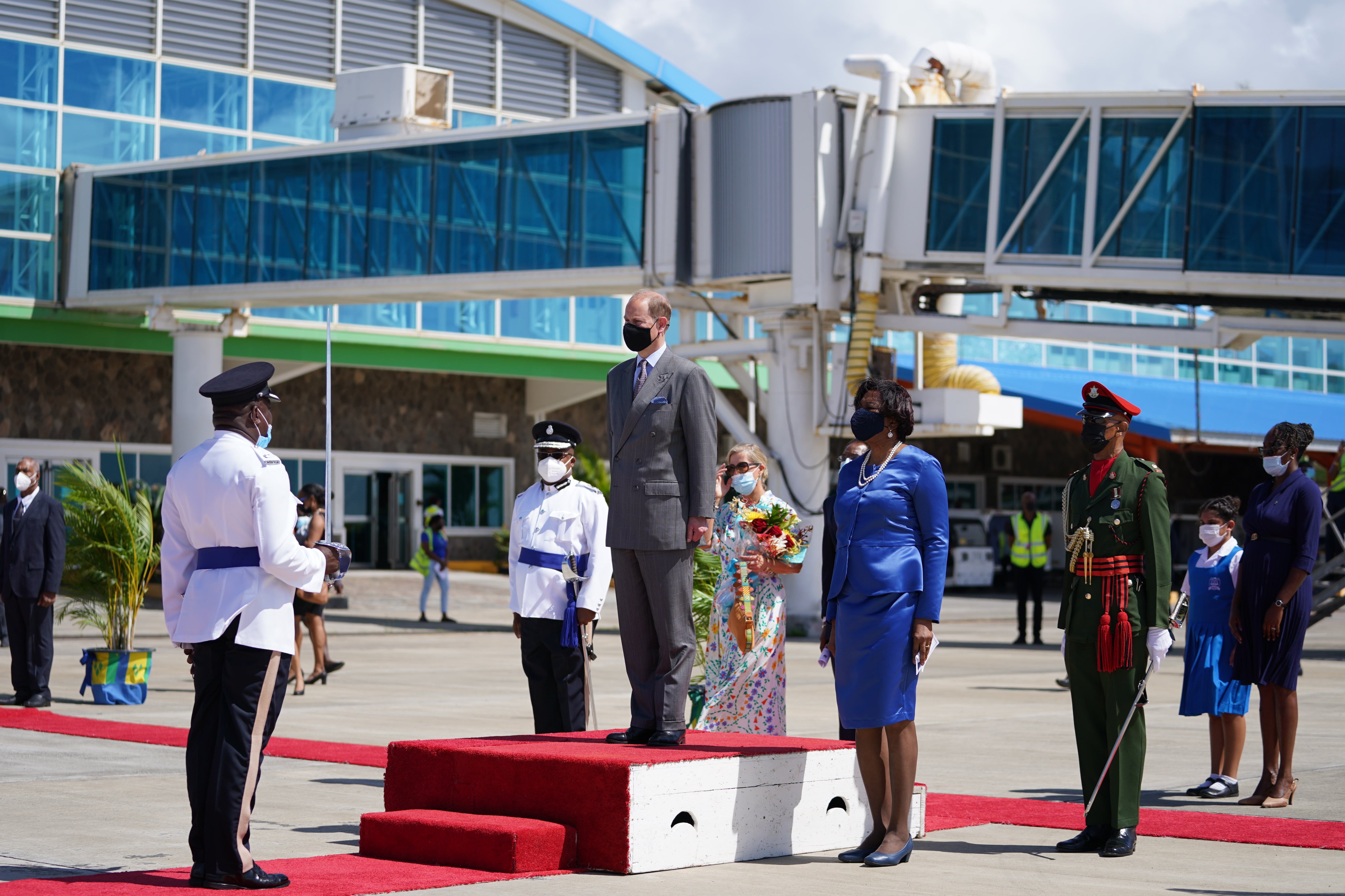 The welcome ceremony for the Earl and Countess of Wessex (Joe Giddens/PA)