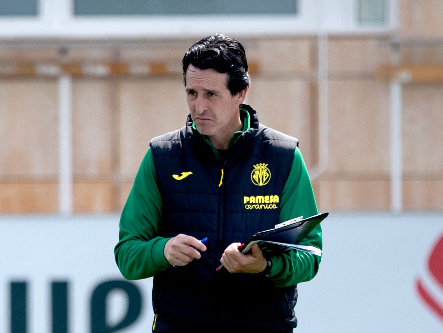 Unai Emery leads Villarreal training ahead of Wednesday’s semi-final