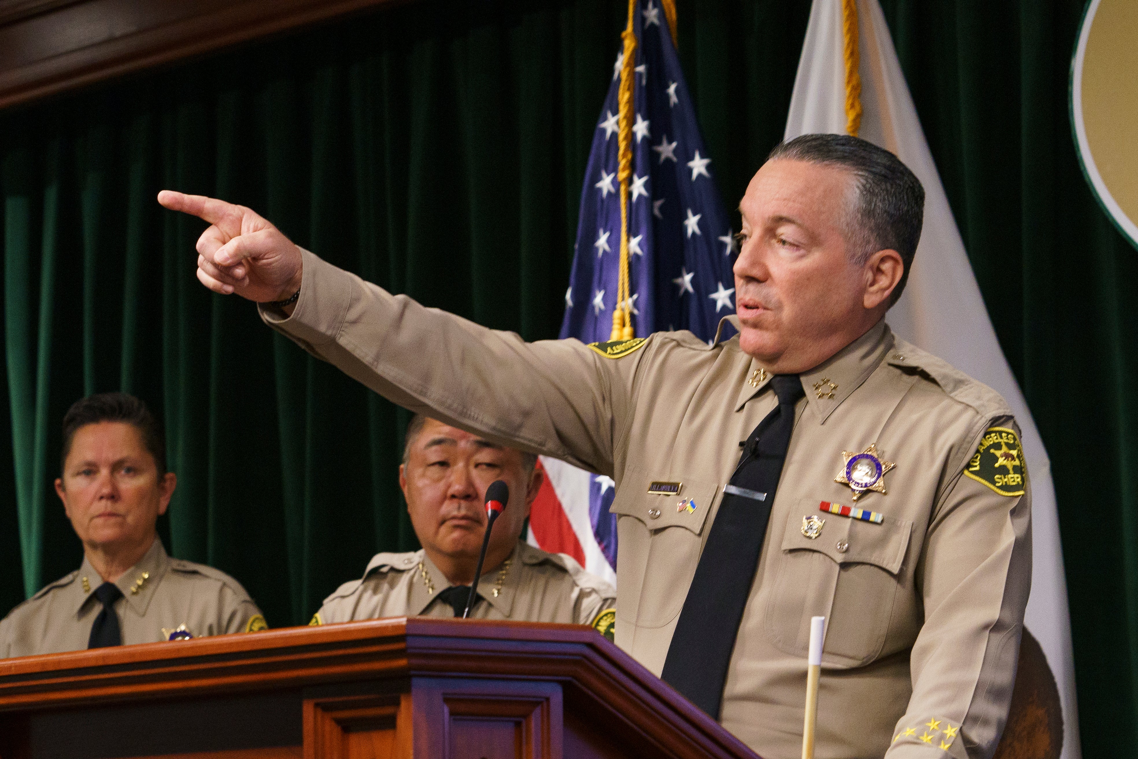 LA Sheriff-Reporter
