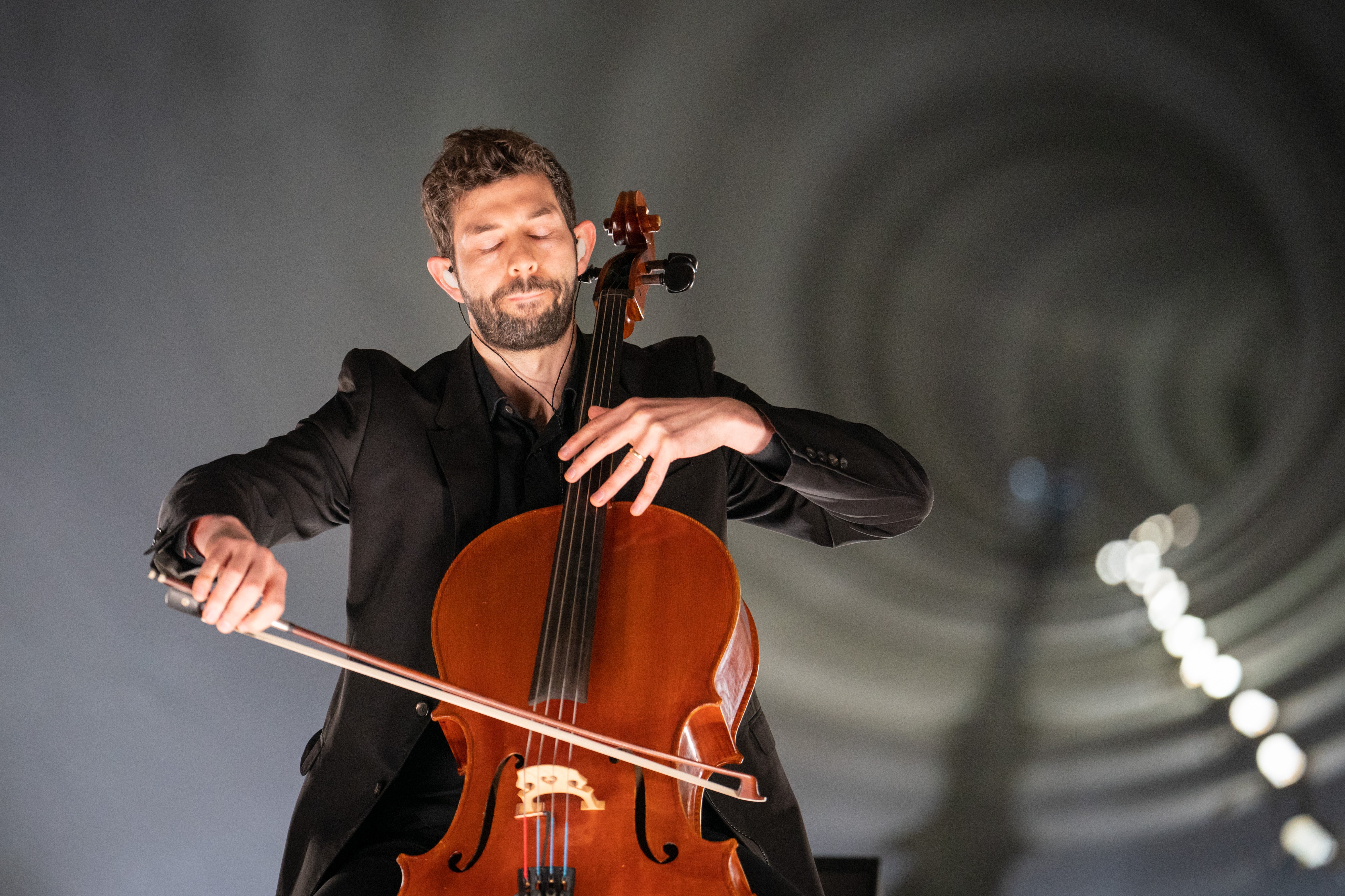 Composer Rob Lewis performs his piece ‘Tunnel to Tide’, live, nearly 70m below ground in London’s new 25km long Thames Tideway Tunnel (PA)