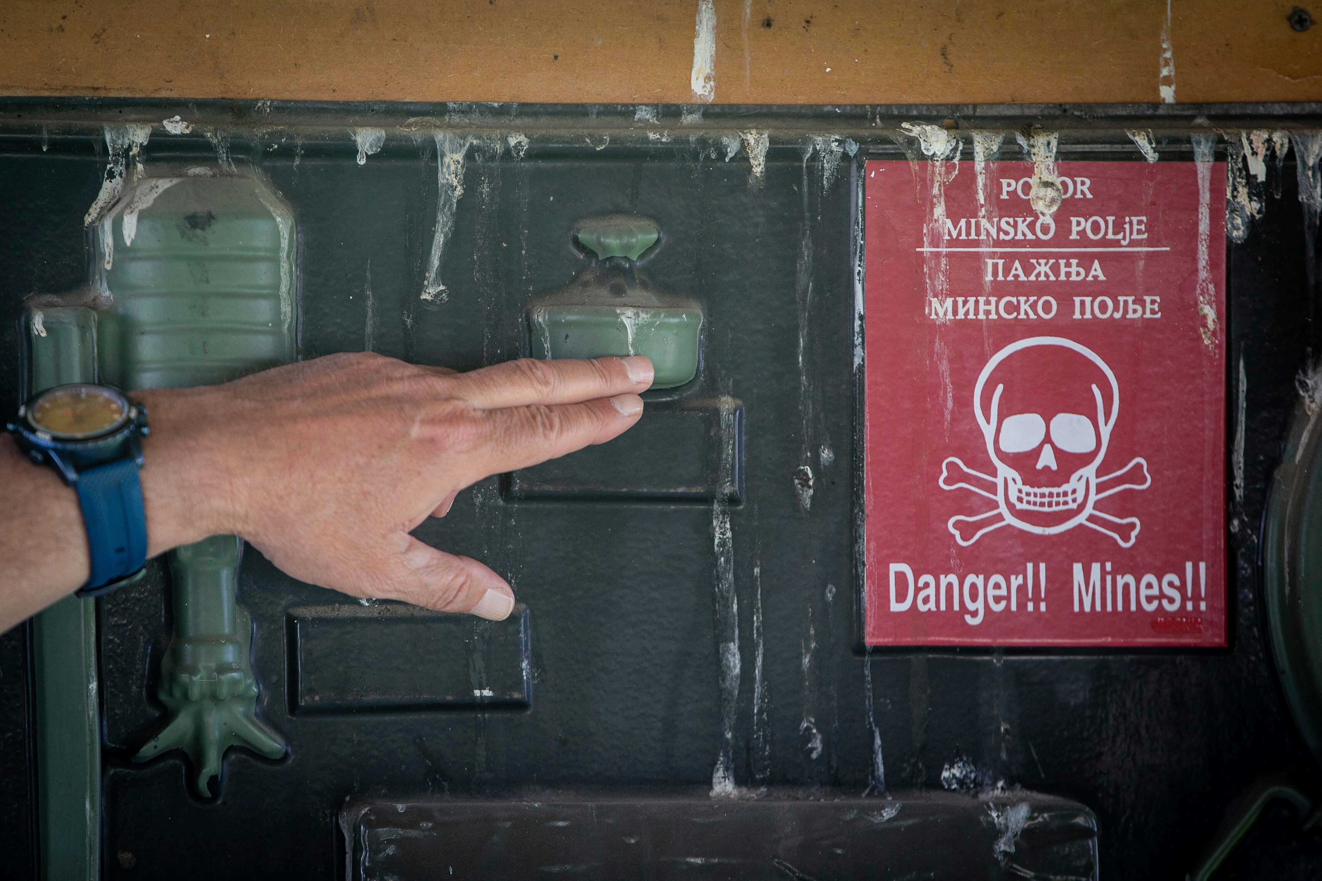 Kosovo Ukrainian Deminers