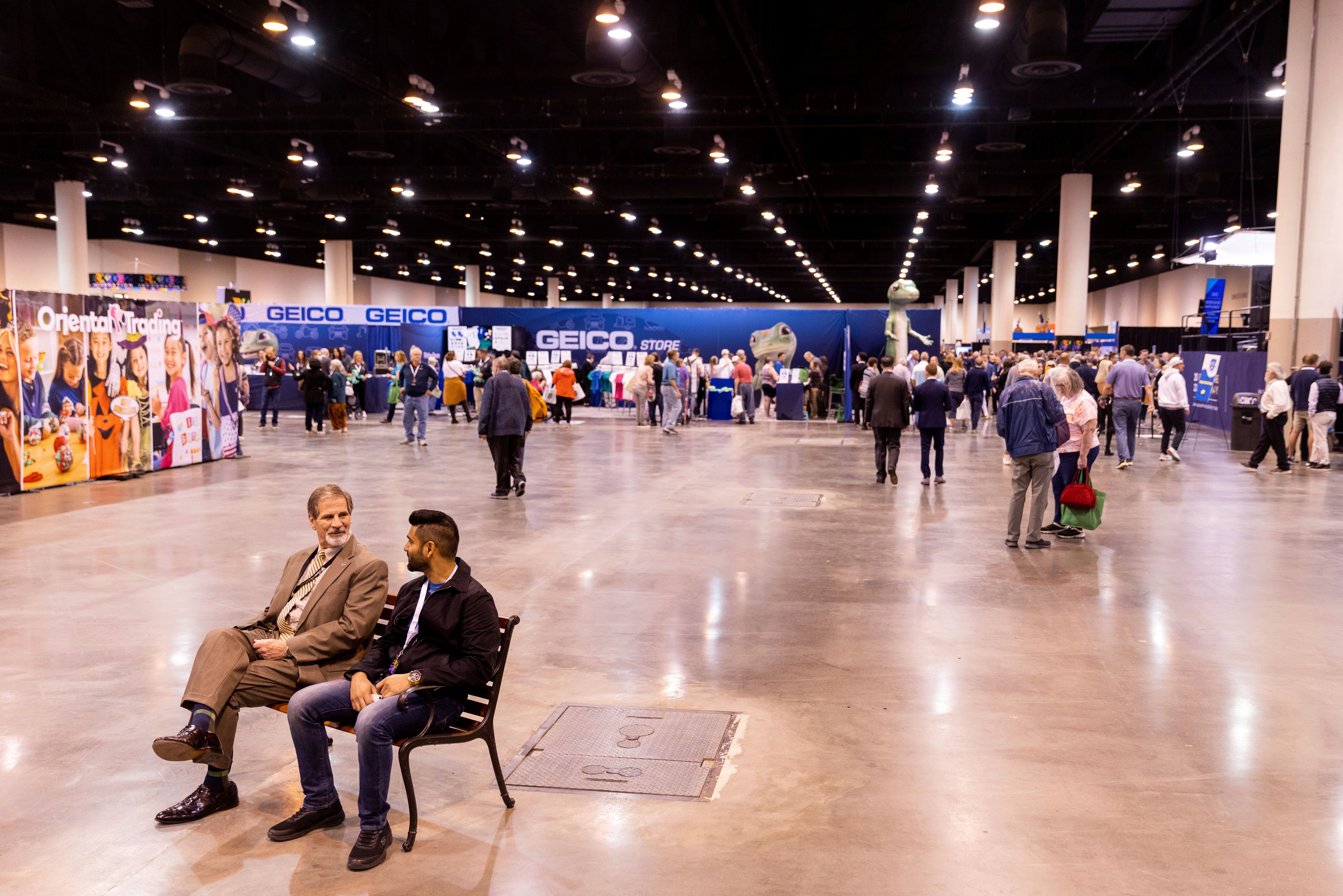 Berkshire Hathaway Shareholders