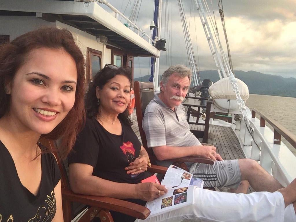 Retired British geologist Jim Fitton with his wife Sarijah Fitton and his daughter Leila Fitton (Family handout/PA)