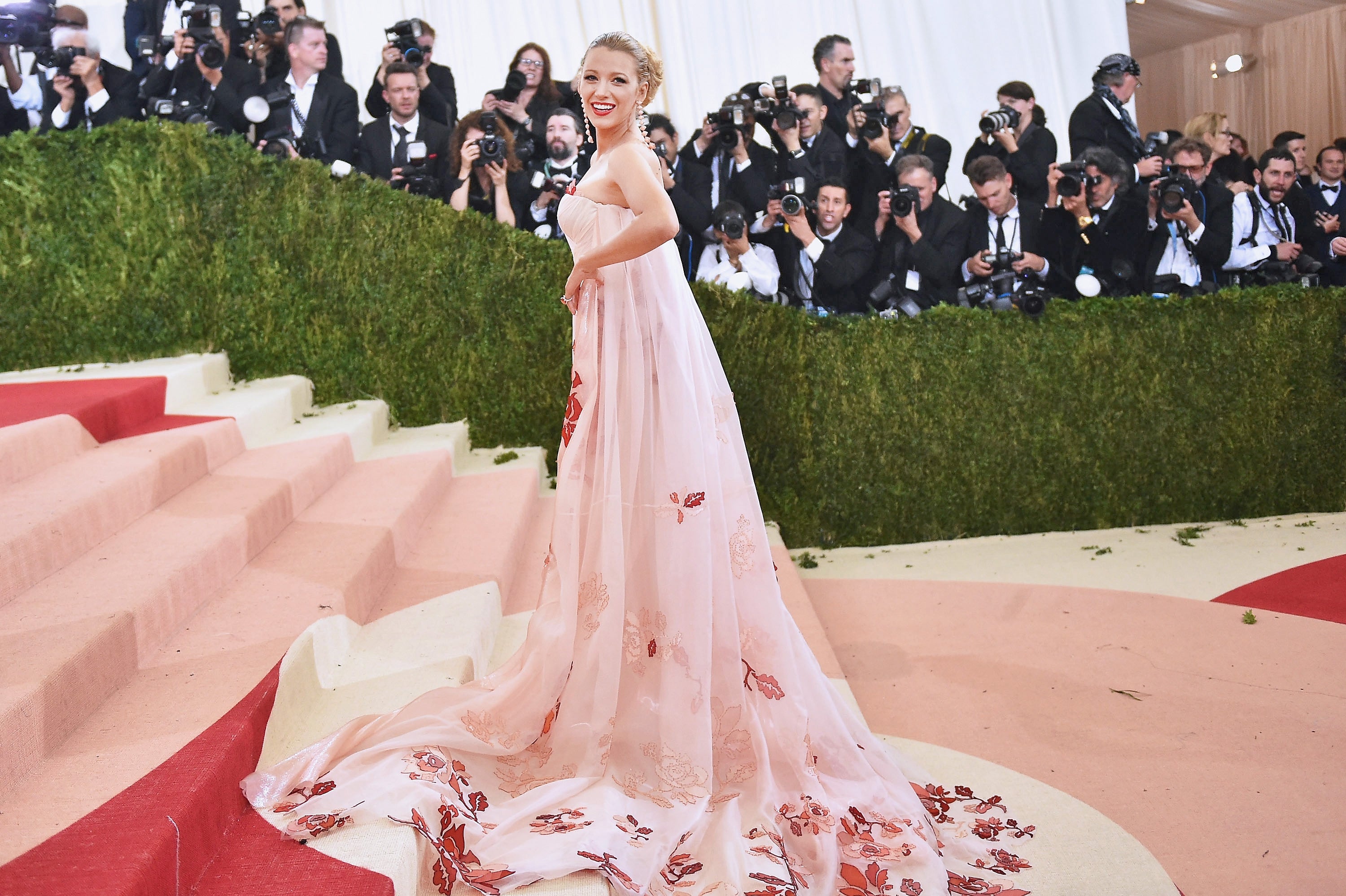 Blake Lively attends the "Manus x Machina: Fashion In An Age Of Technology" Costume Institute Gala at Metropolitan Museum of Art