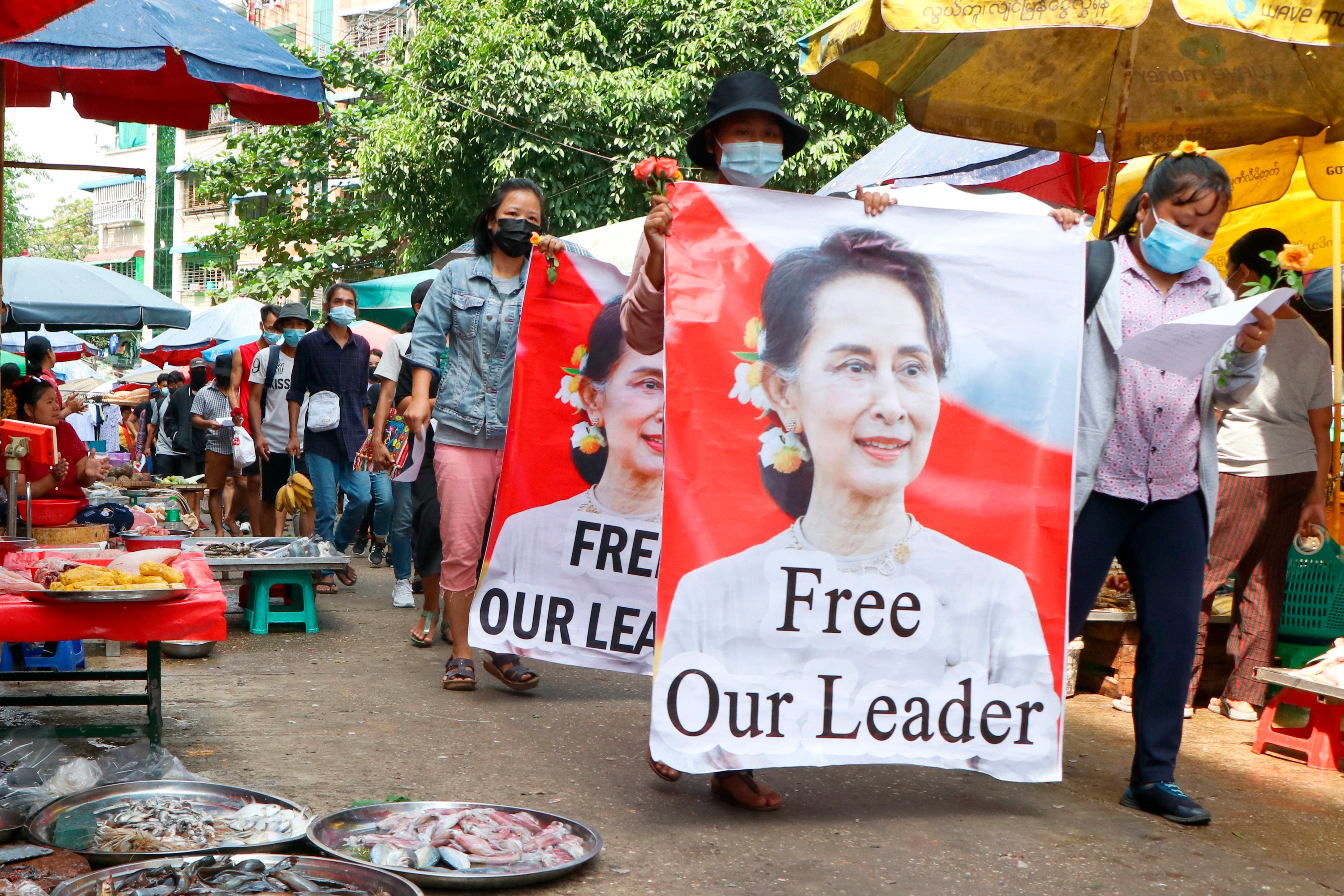 Myanmar Suu Kyi