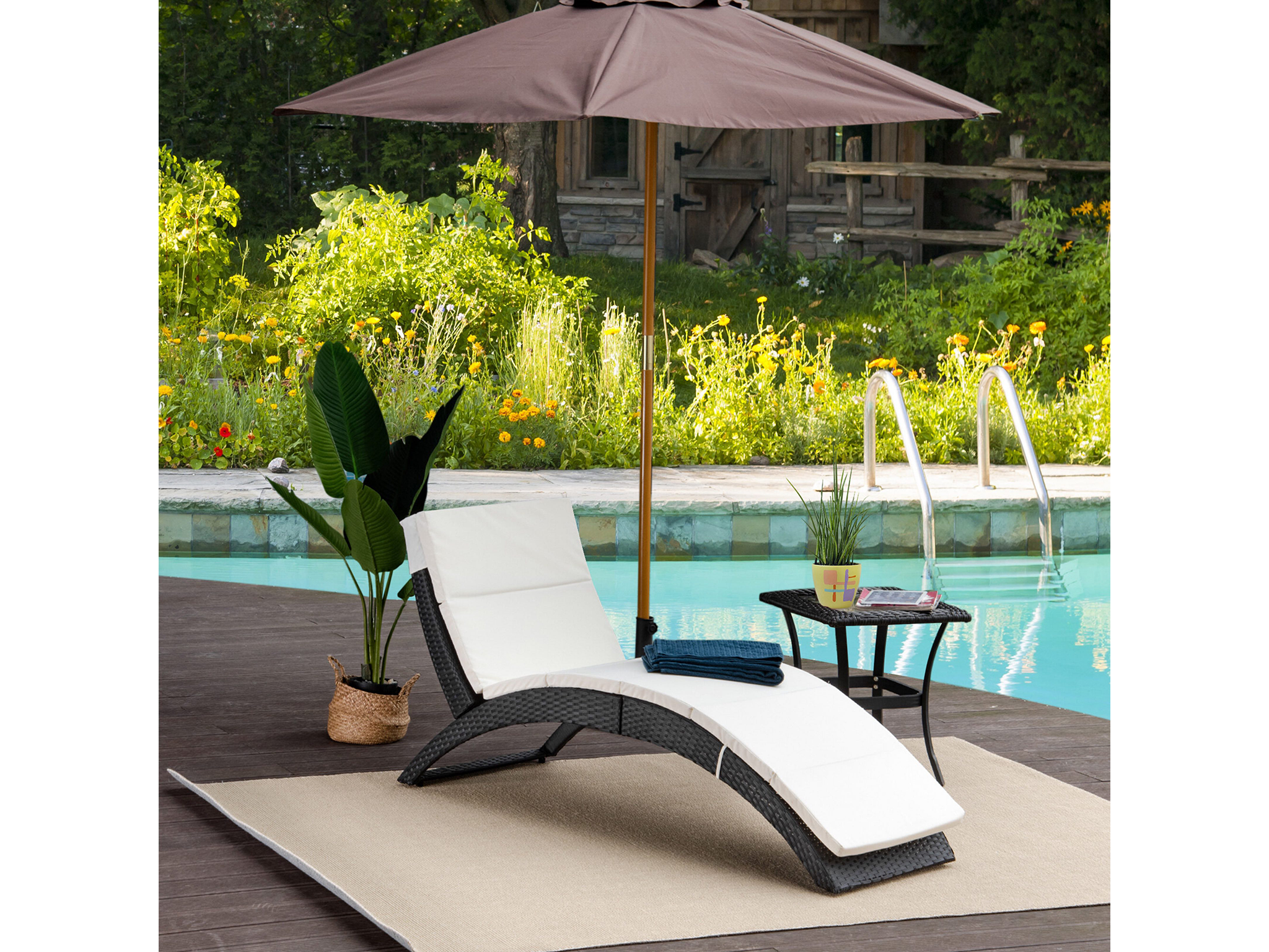 Rattan sun lounger, cream