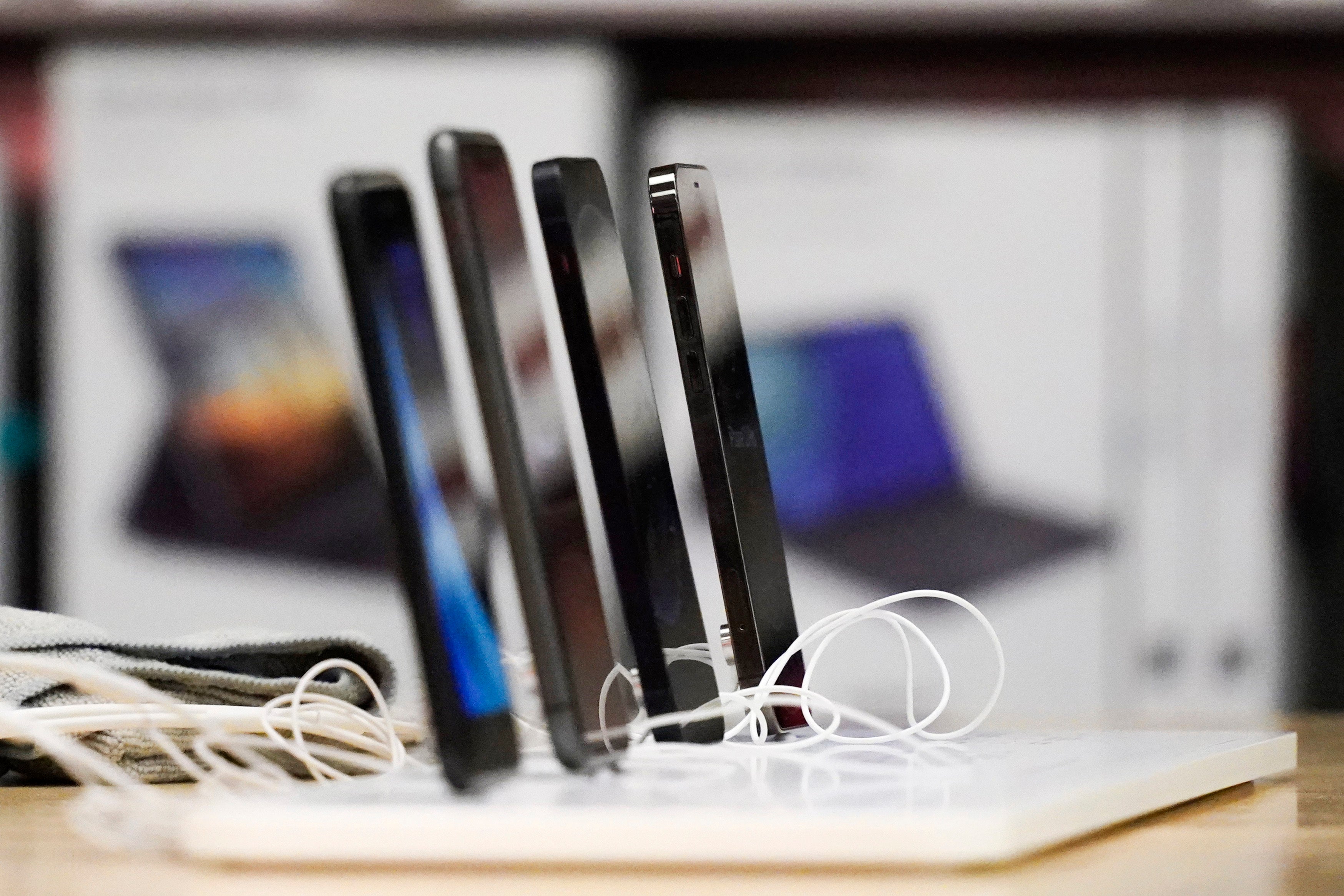 Veterans Affairs Smart Phones