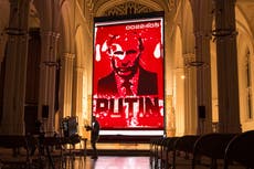 Russian artist uses blood of Ukrainian fighters to send a message to Putin