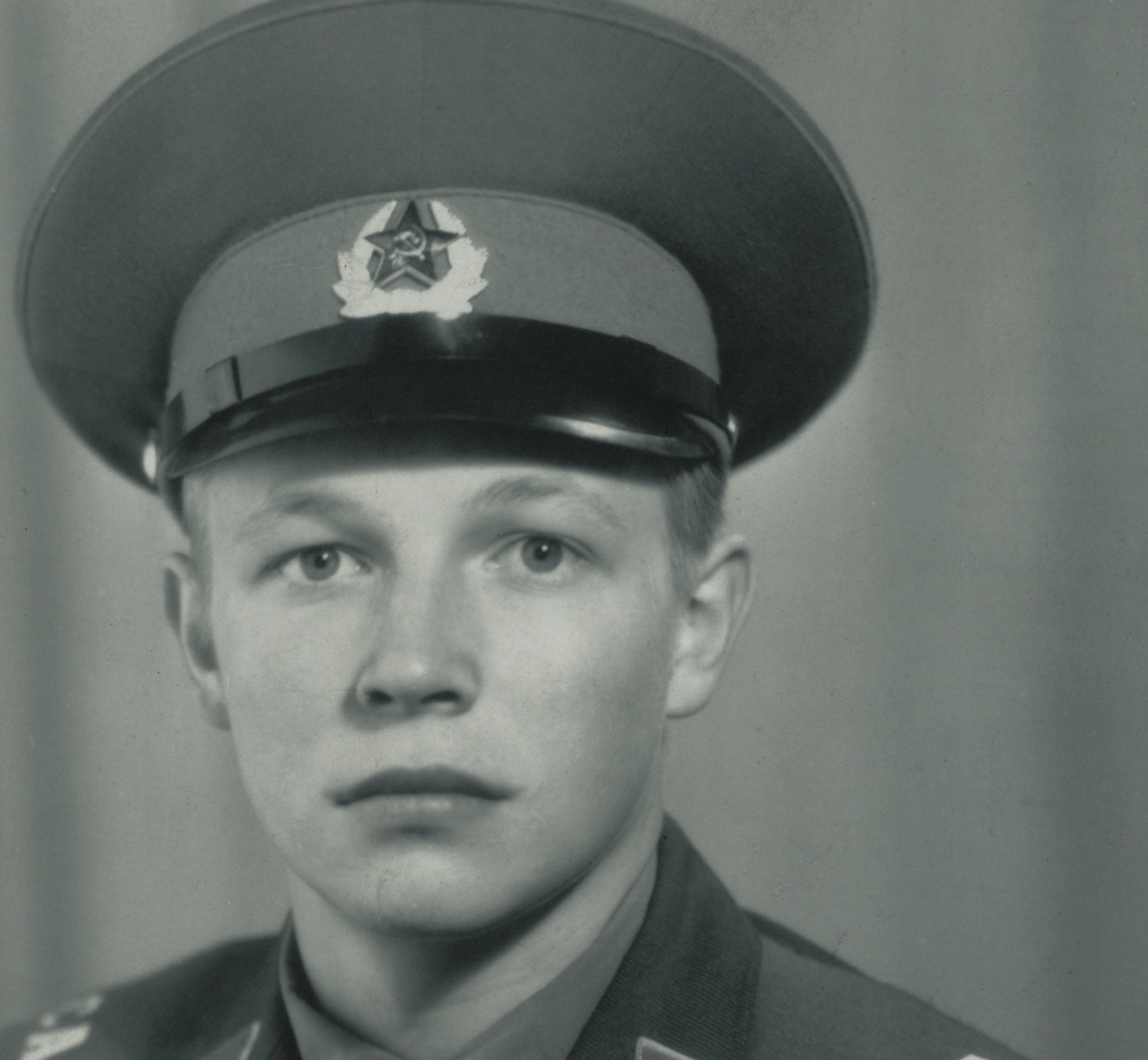 Molodkin served two years in the Soviet army