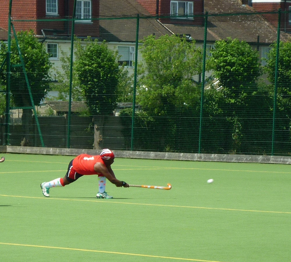 Karen playing at The London Royals Pink Hockey Tournament 2014 (Collect/PA Real Life)