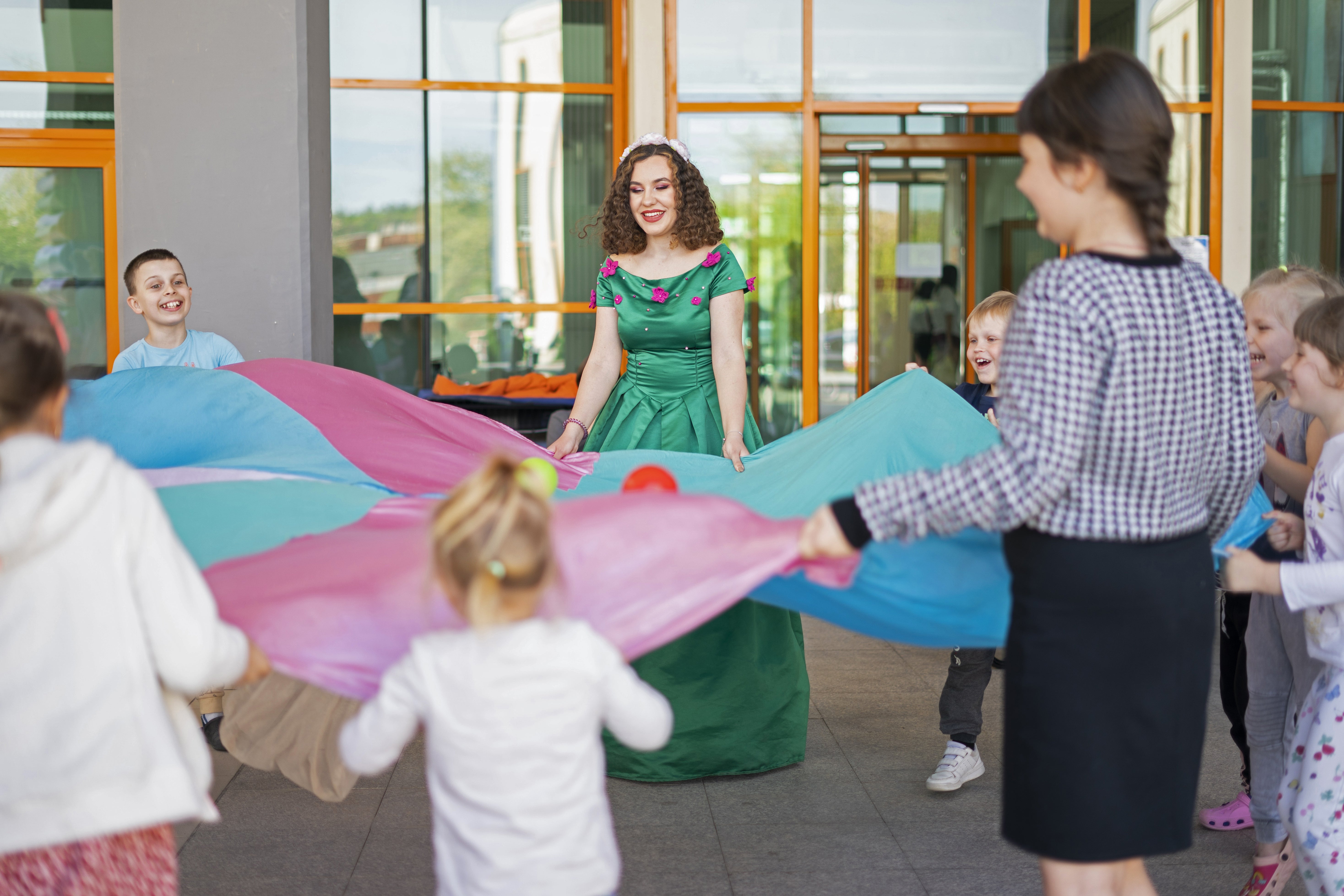 A performer entertains Ukrainian refugees at a refugee centre in Iasi (Kirsty O’Connor/PA)