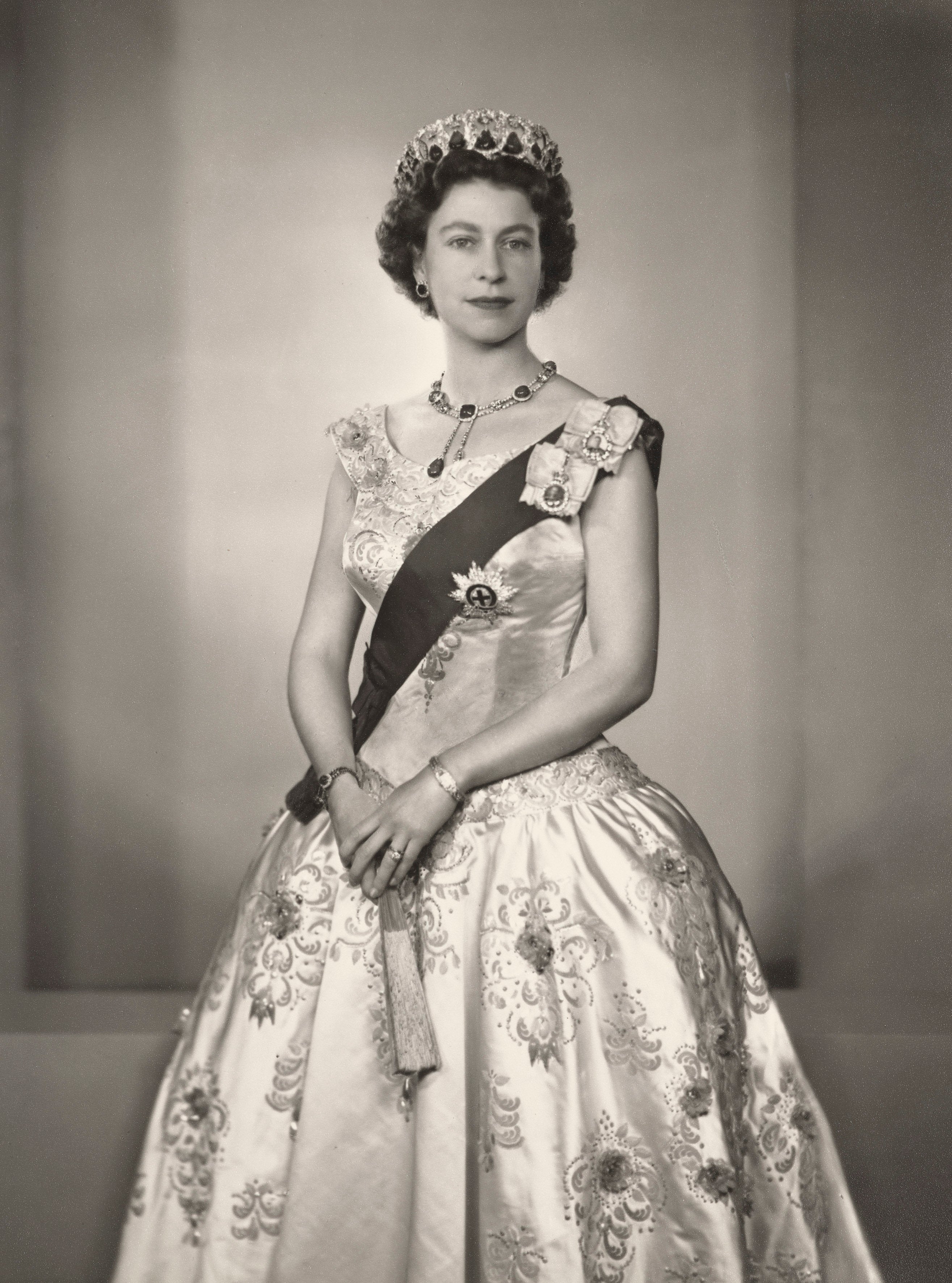 The Queen photographed by Wilding wearing the Delhi Durbar necklace (William Hustler and Georgina Hustler/Royal Collection Trust/PA)