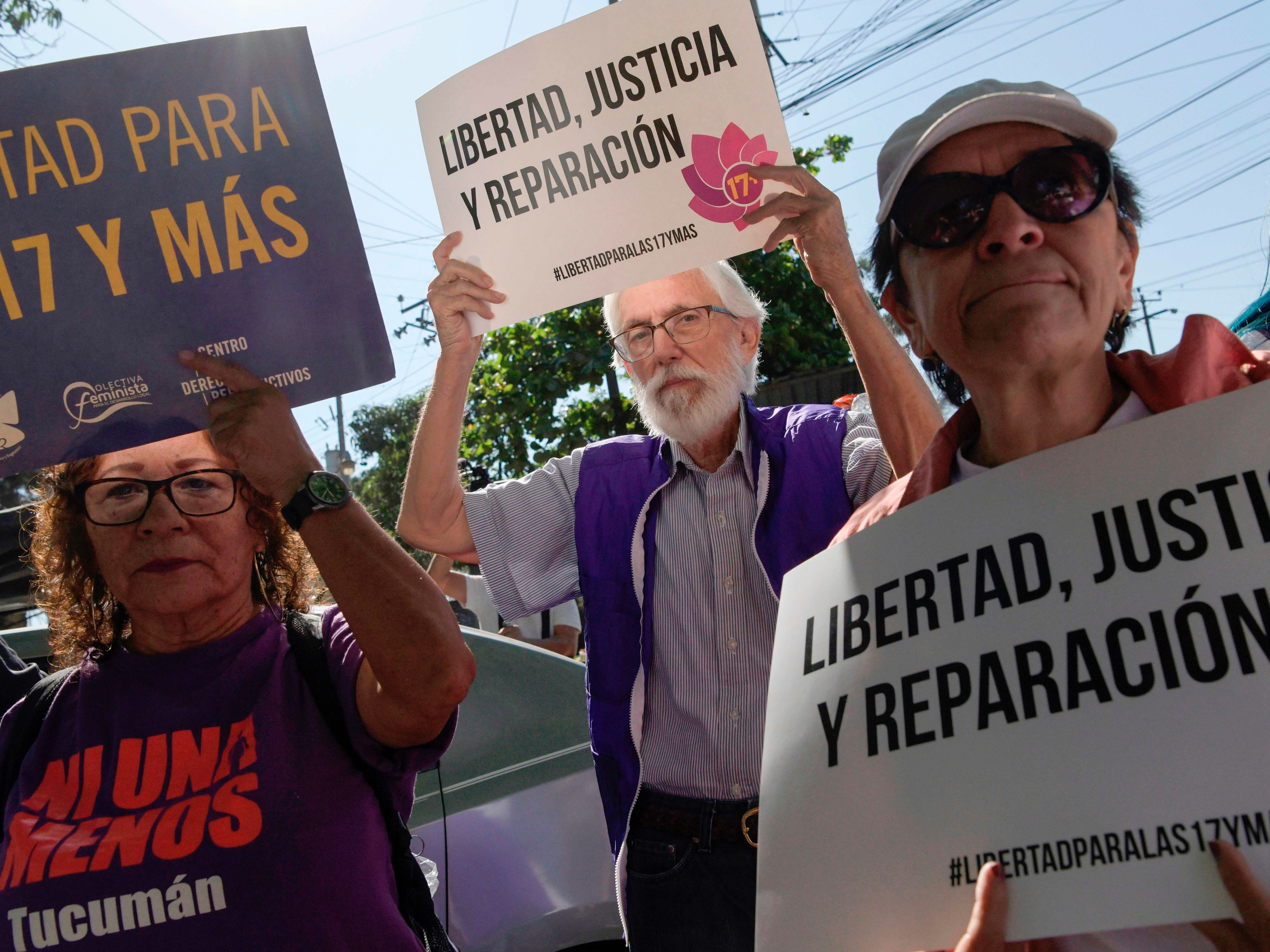 Protesters against El Salvador’s abortion laws