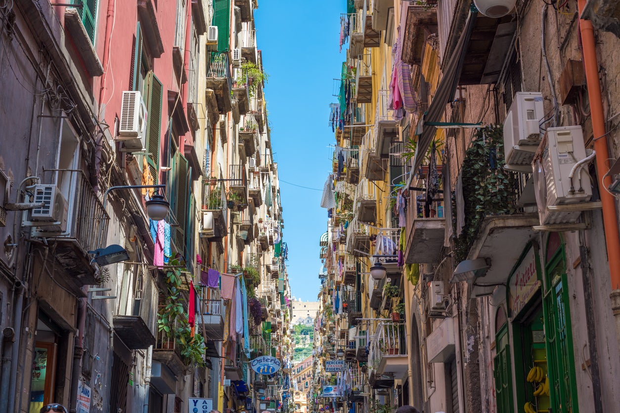 The living, breathing residential streets of Naples