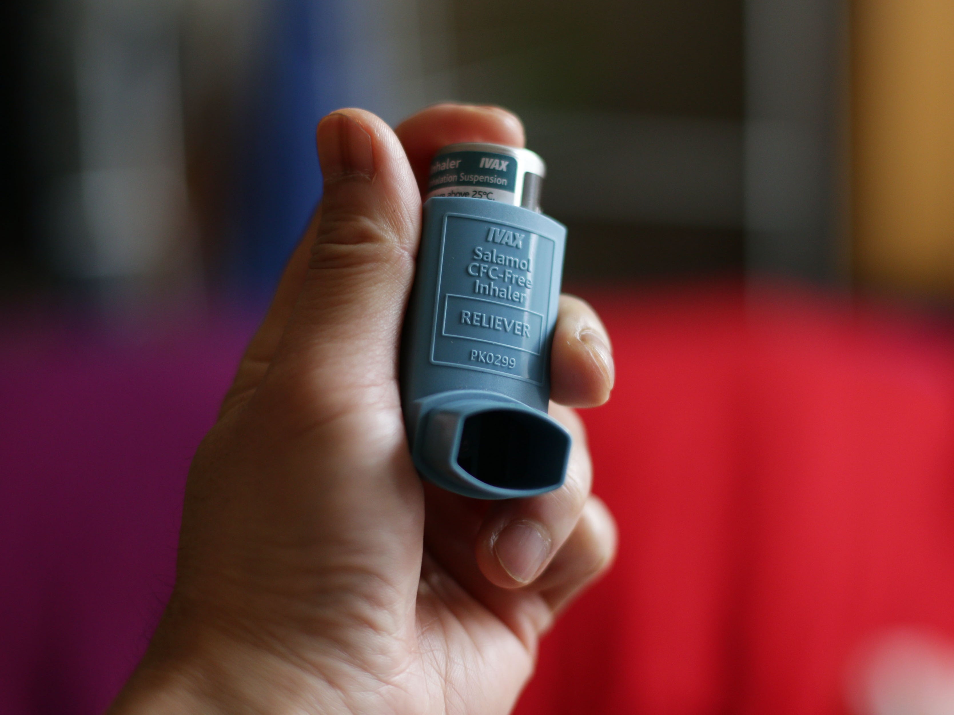 Rising pollen levels this weekend could leave people with asthma at risk of life-threatening asthma attacks