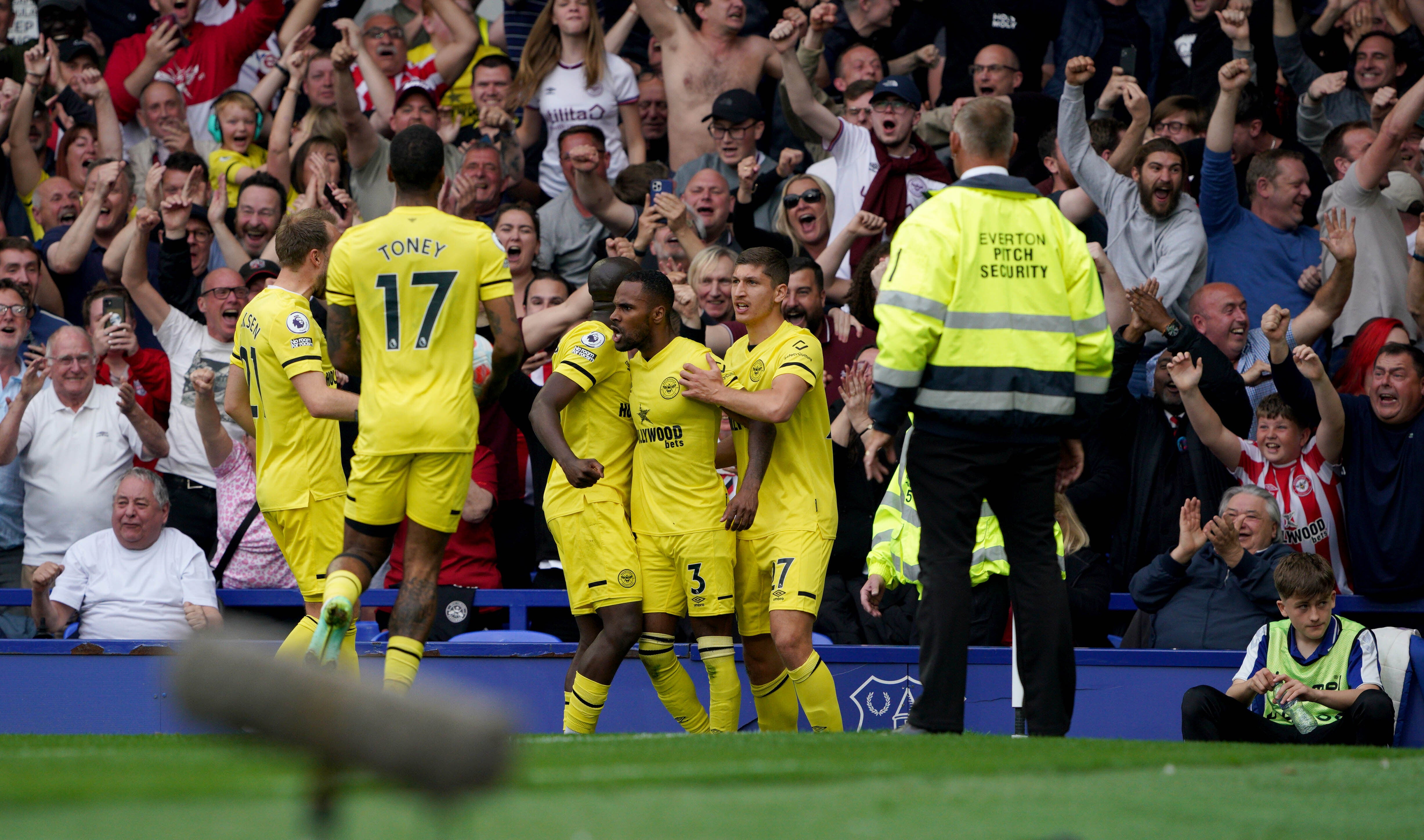 Brentford are not taking their foot off the gas (Peter Byrne/PA)