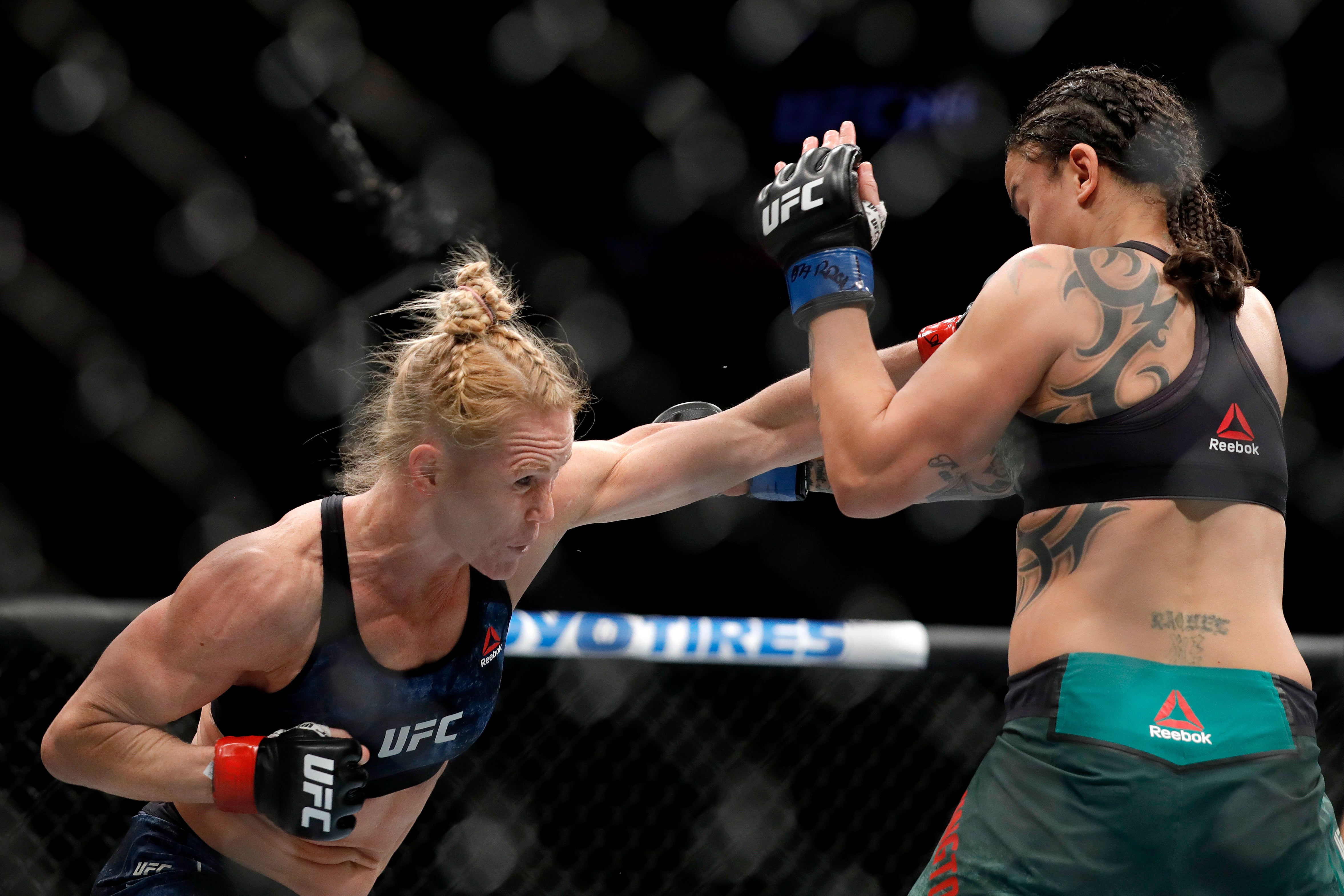 Holm against Raquel Pennington in 2020