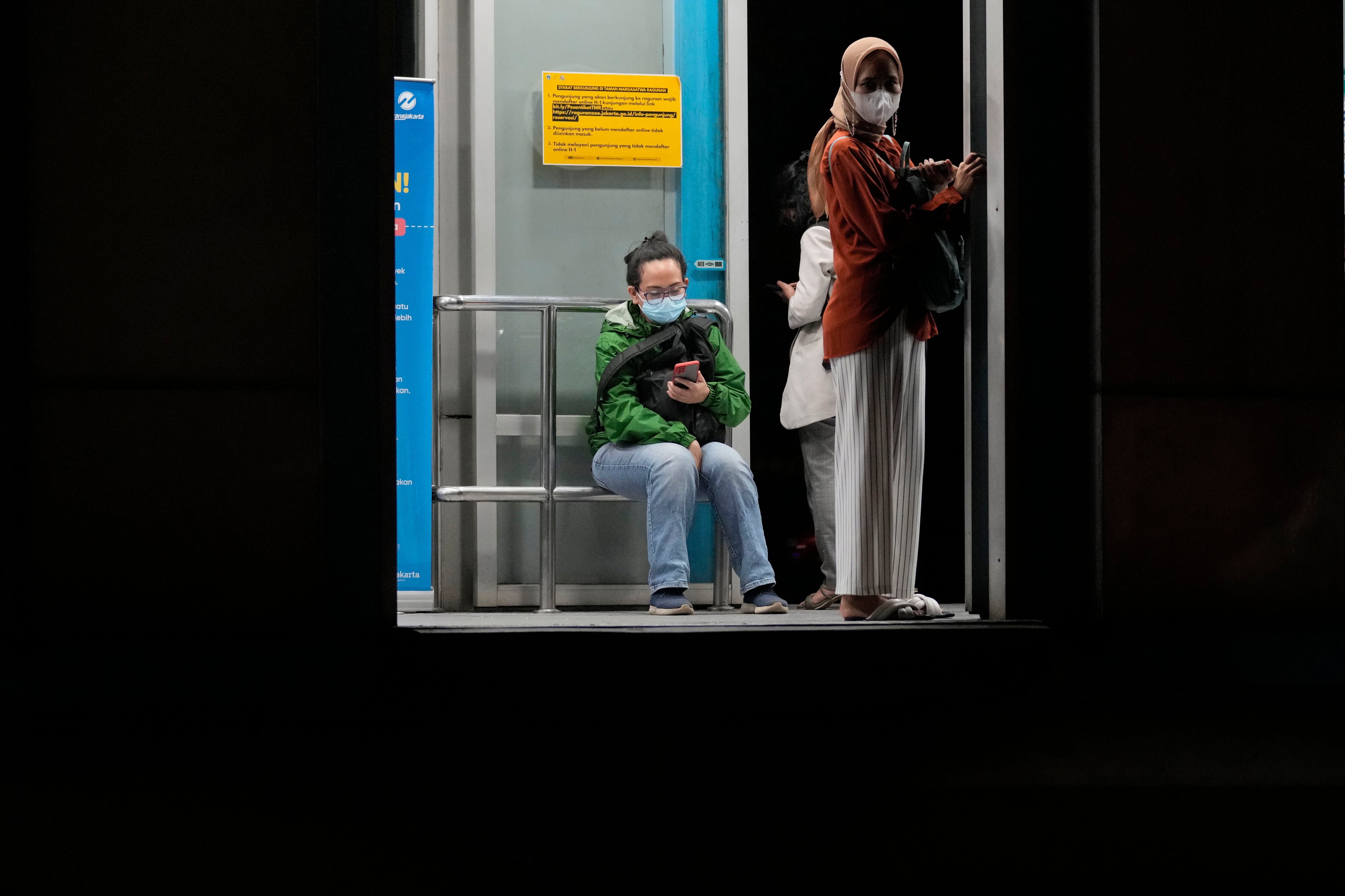 APTOPIX Virus Outbreak Indonesia