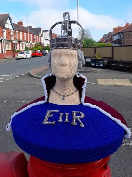 Julie Walker said it took three weeks to craft the Queen’s head out of yarn (Julie Walker/PA)