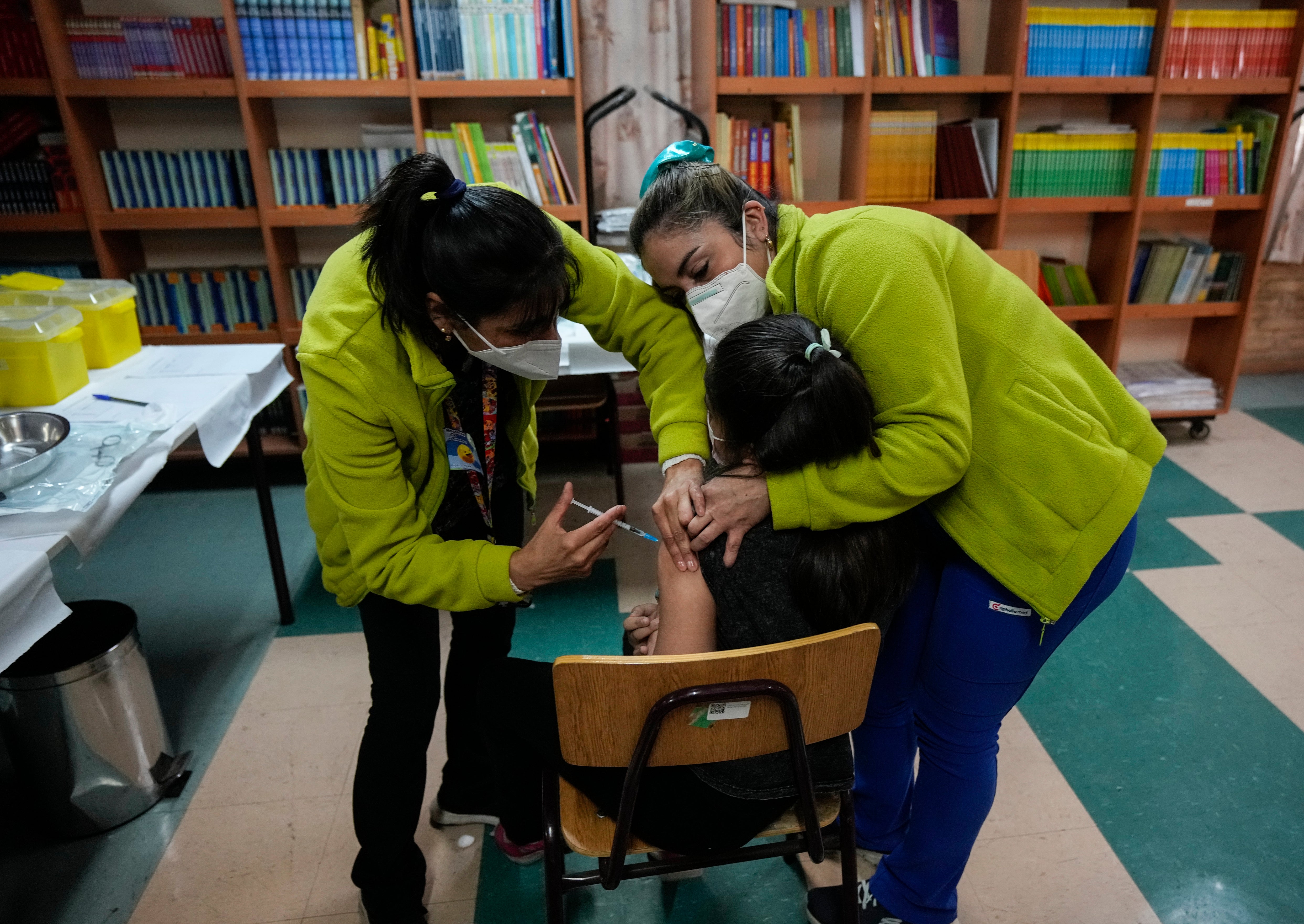 APTOPIX Virus Outbreak Chile