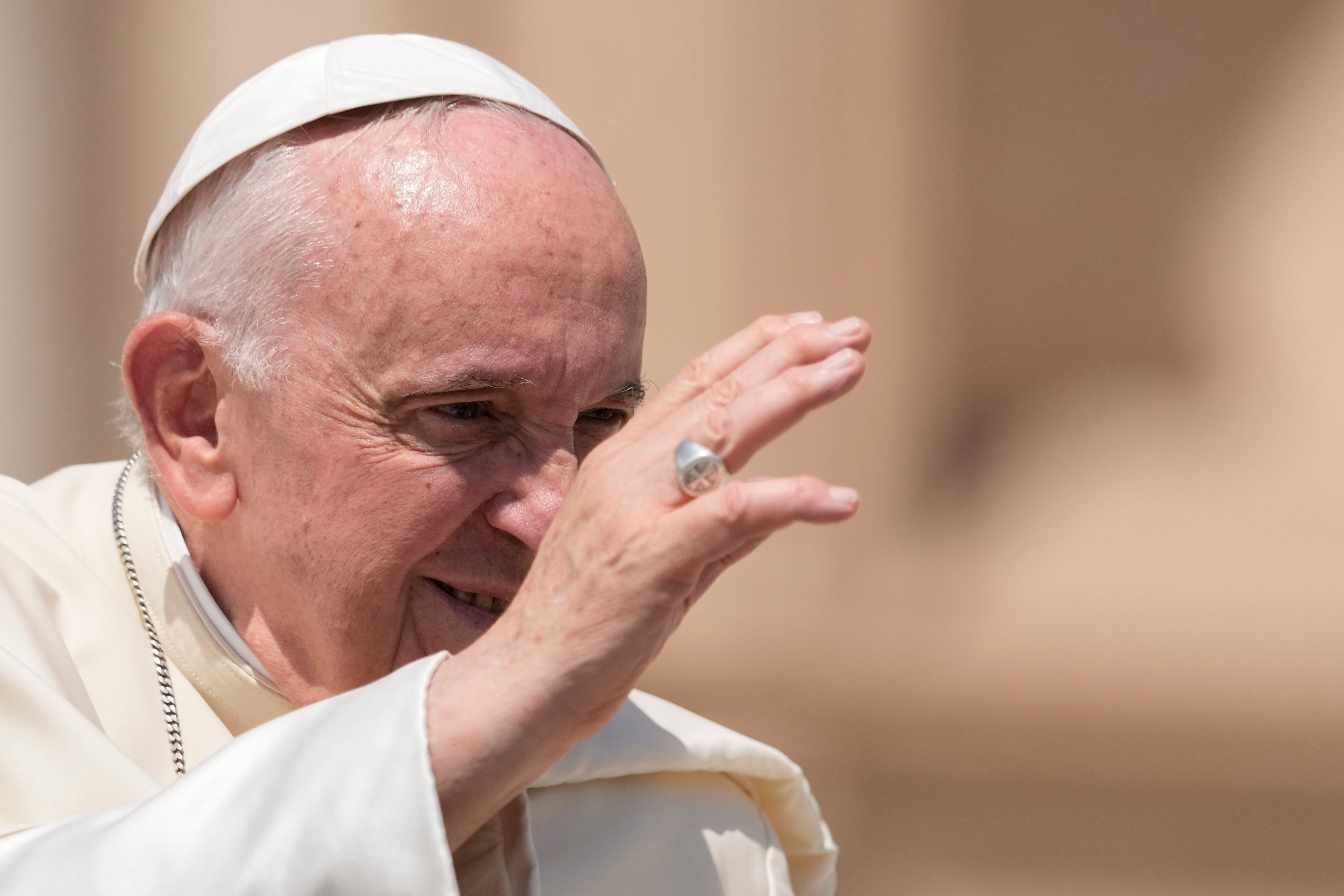 Pope Francis said those who sacrifice their lives for others ‘deserve admiration’