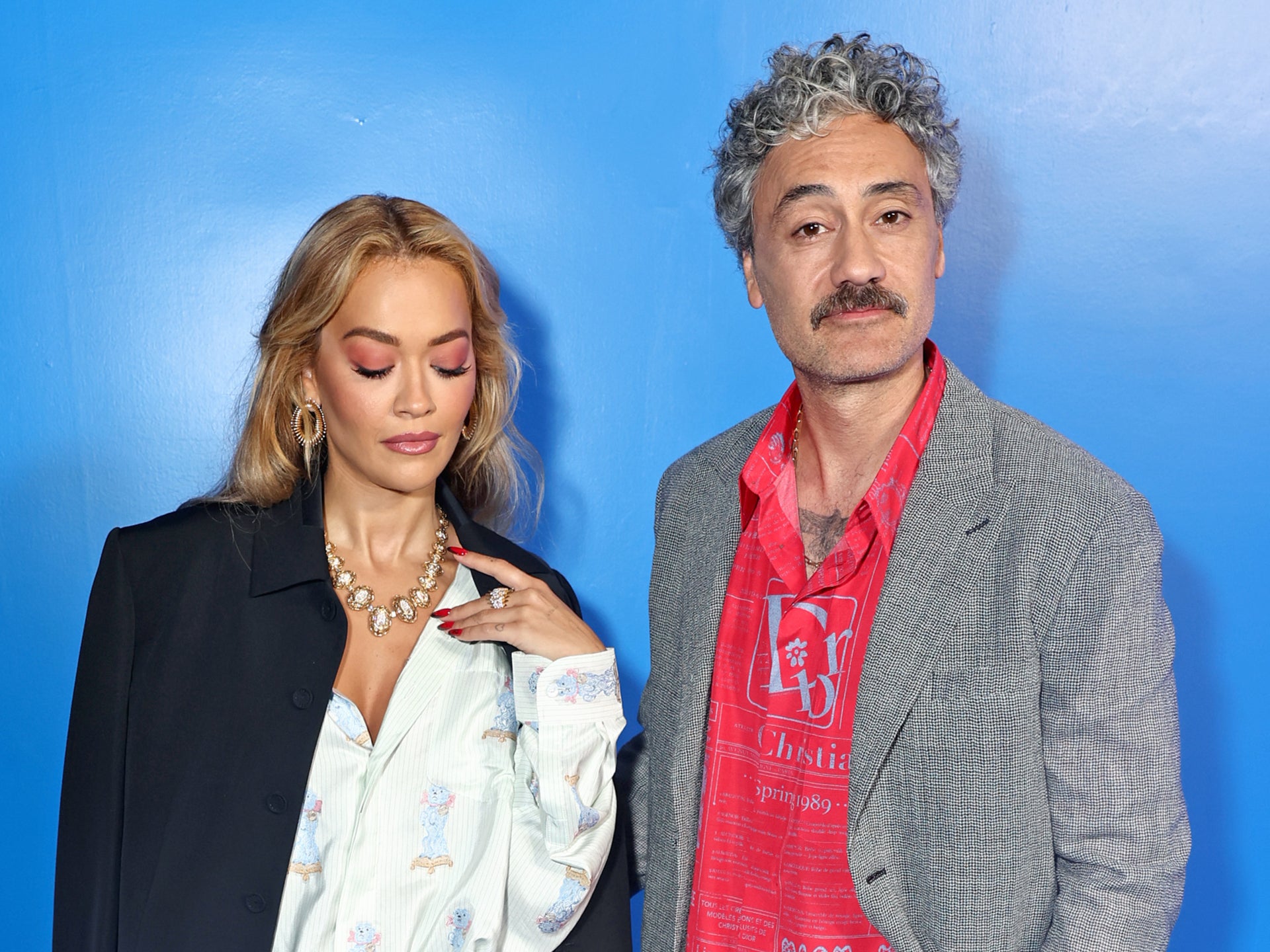 Waititi next to his current partner, musician Rita Ora